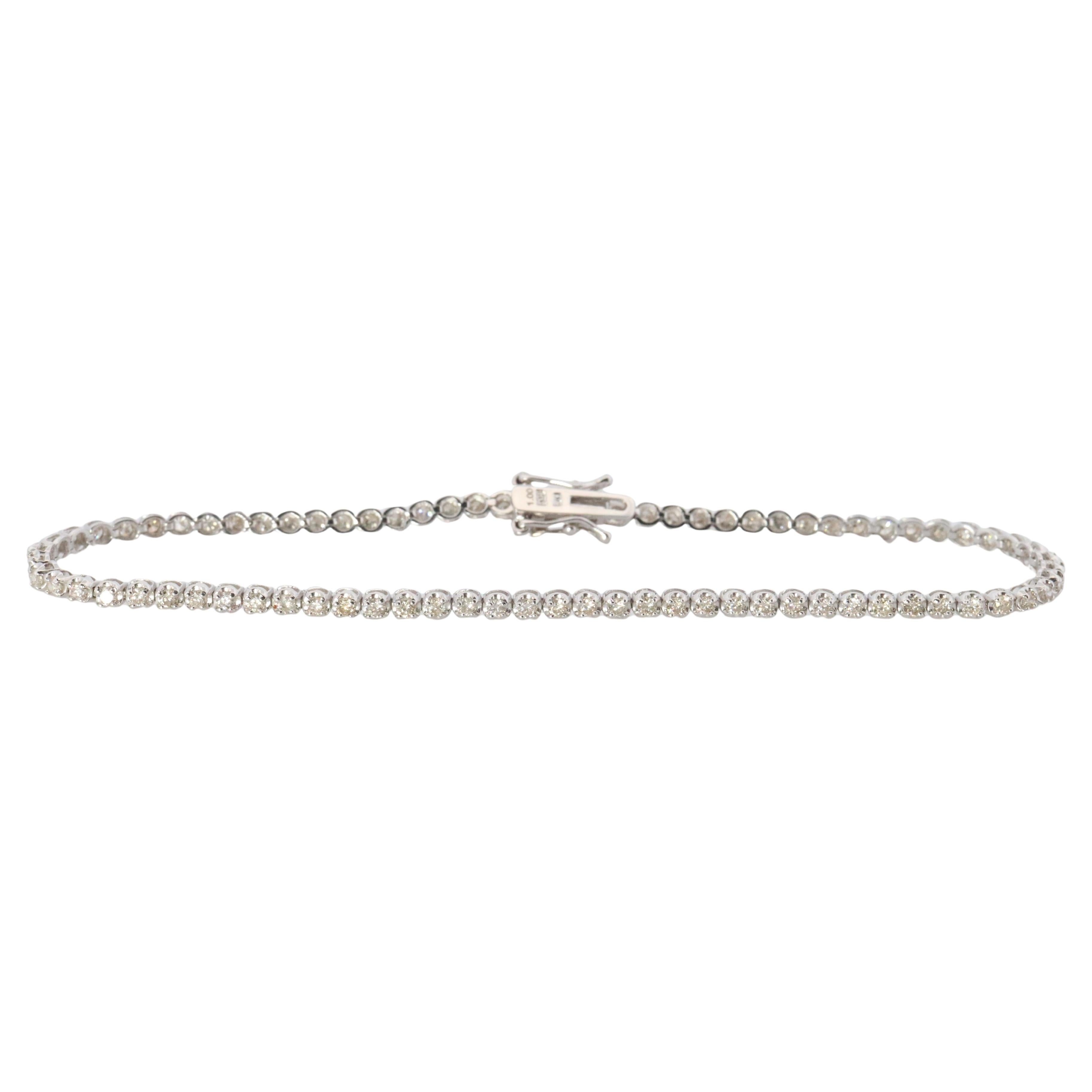 Pulsera de tenis de diamantes de 18k. Pulsera de tenis de diamantes redondos de oro blanco de 18 quilates. 1CTW