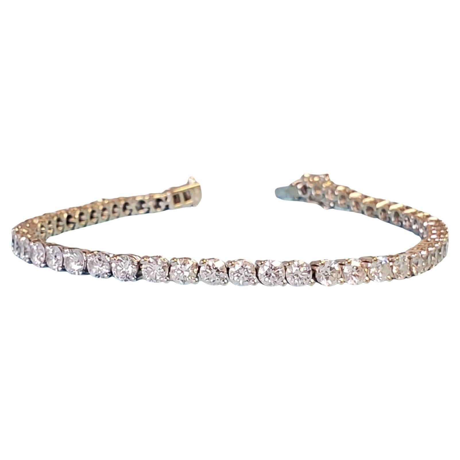 Bracelet tennis en or blanc 18 carats avec diamants naturels 7,5 carats G VS