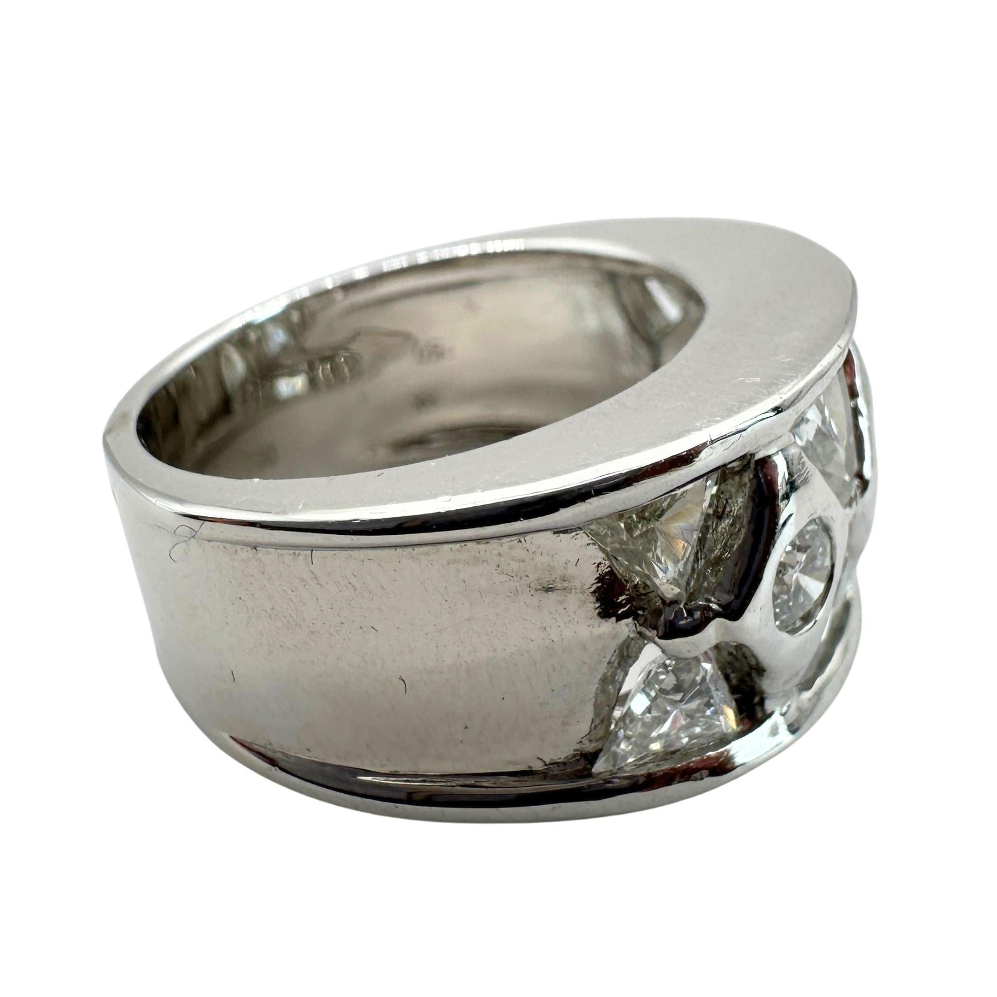 Women's 18k Diamond Wide Band Ring with Abstract Design For Sale