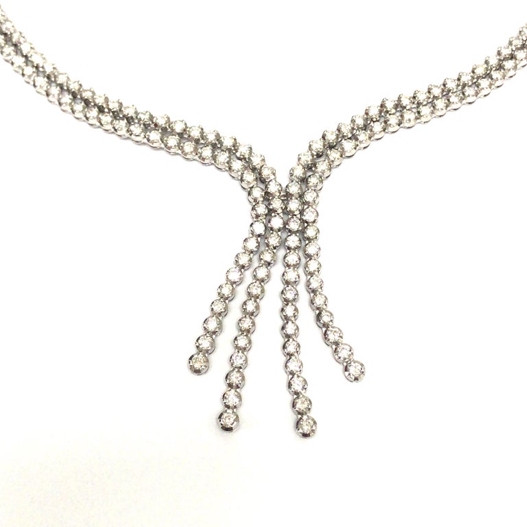 18K Diamond Y Necklace White Gold In Good Condition For Sale In Boca Raton, FL