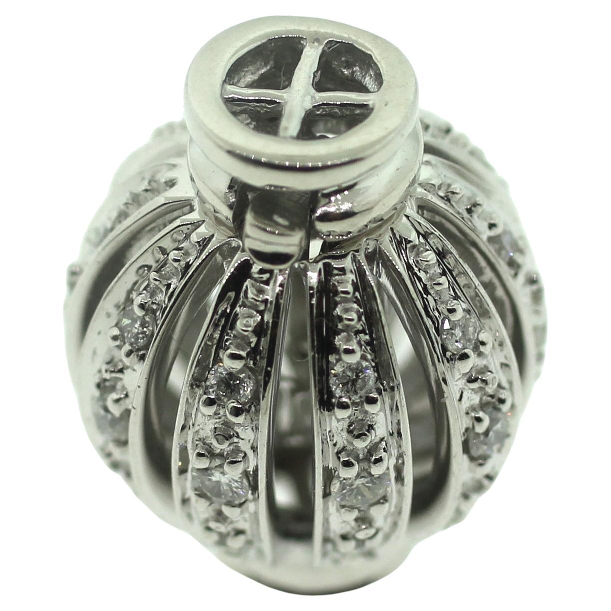Taglio brillante Chiusura a sfera con diamanti 18K 15,8x11,5 mm in vendita