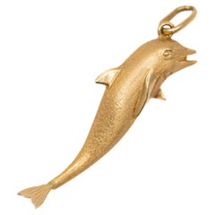 18k dolphin - Vintage animal charm - 18 karat solid yellow gold pendant