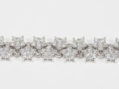 18 Karat Double-Row Diamond Star Cluster Tennis Bracelet White Gold