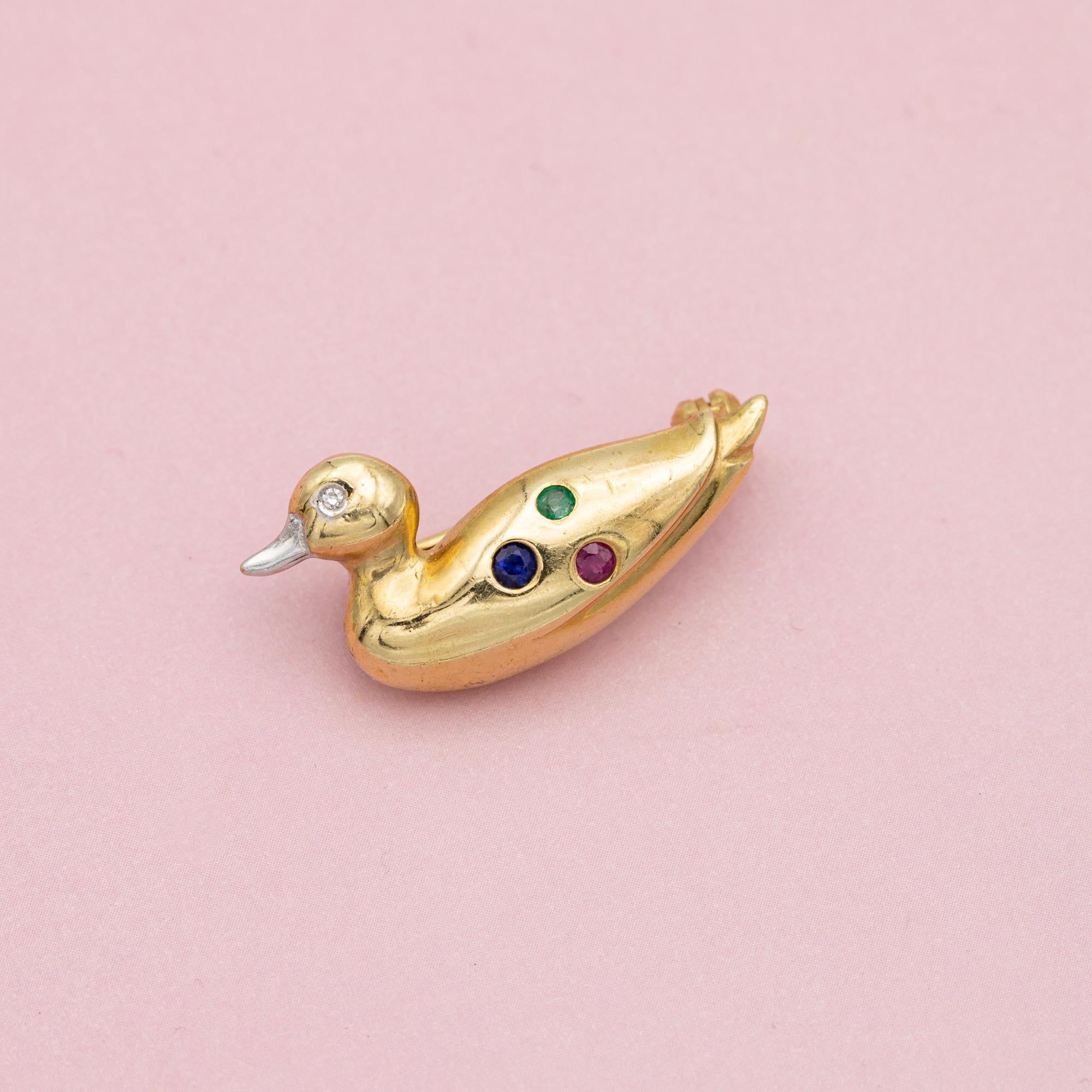 Modern 18k duck Brooch - solid yellow gold animal pin - diamond ruby sapphire emerald For Sale