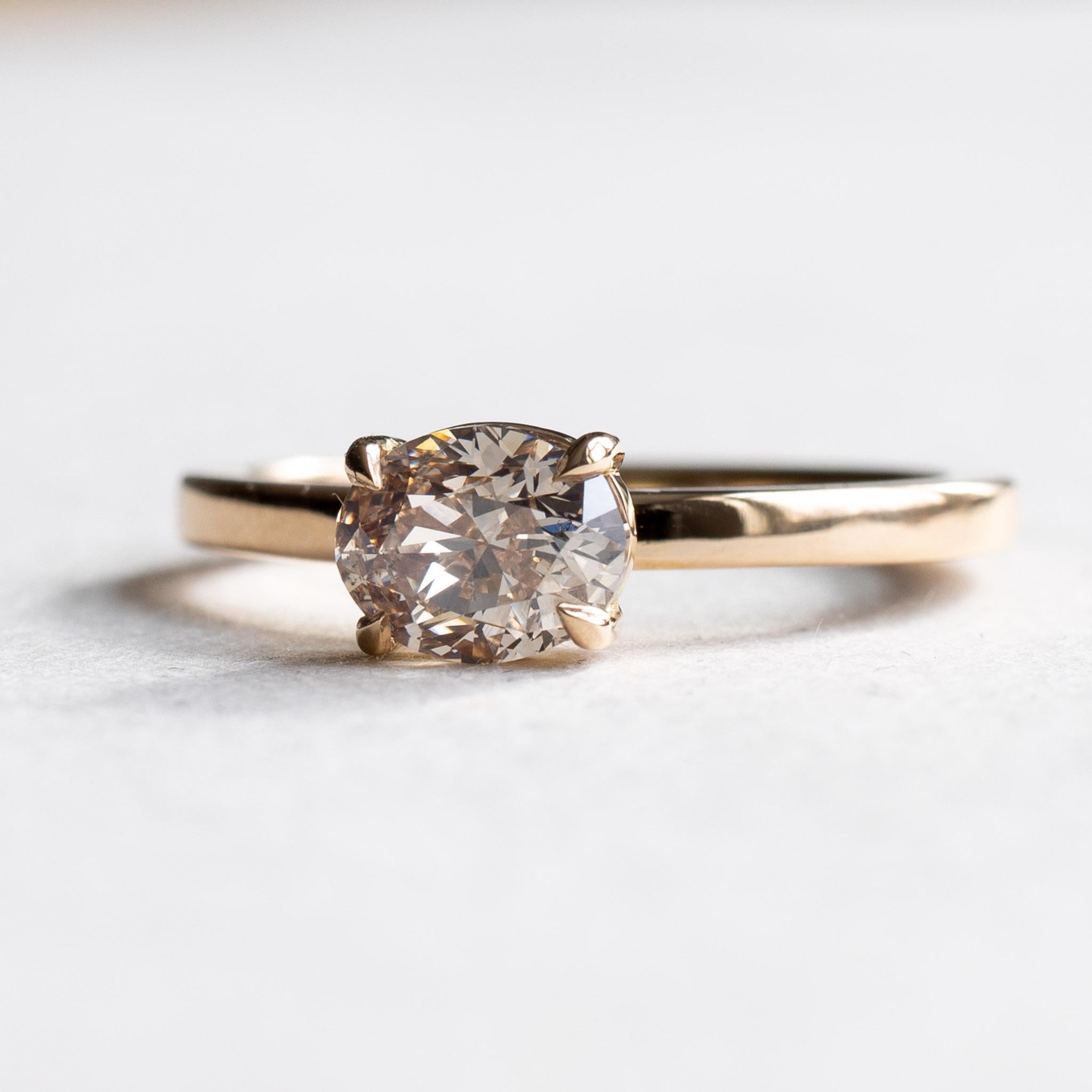 For Sale:  18K East West Diamond Ring, Oval Ring, East West Solitaire Ring, Engagement Ring 4
