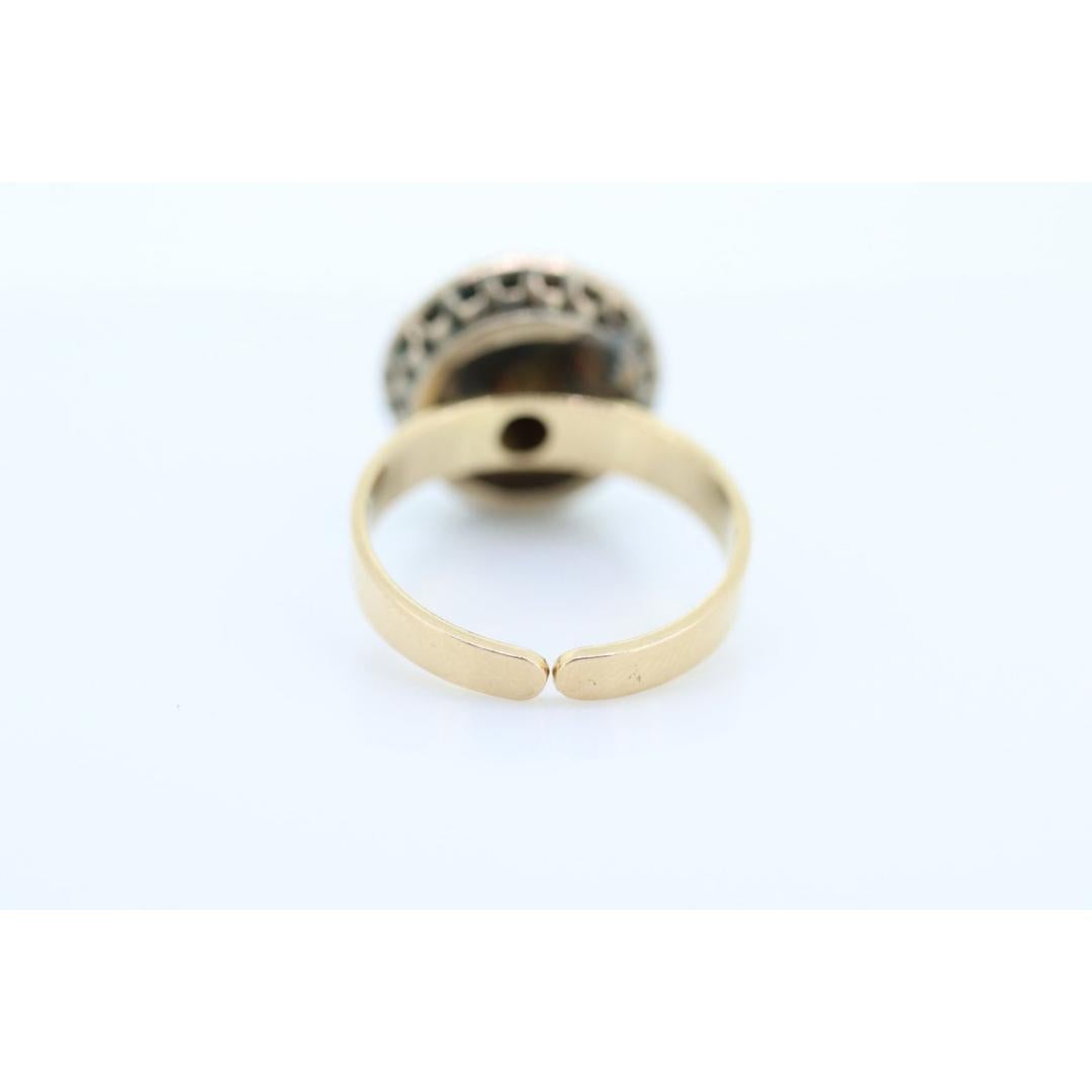18k Edwardian Diamond Daisy Cluster Ring. 18k Yellow Gold with old cut diamond For Sale 7