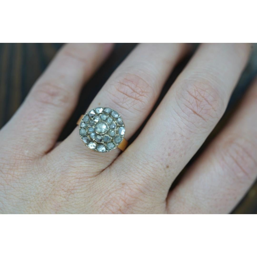 18k Edwardian Diamond Daisy Cluster Ring. 18k Yellow Gold with old cut diamond In Good Condition For Sale In Port Charlotte, FL