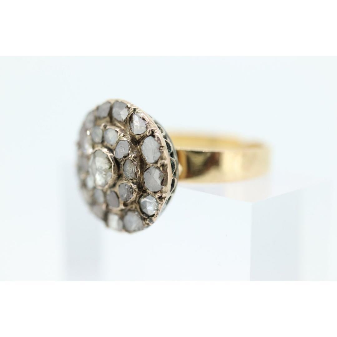 18k Edwardian Diamond Daisy Cluster Ring. 18k Yellow Gold with old cut diamond For Sale 4