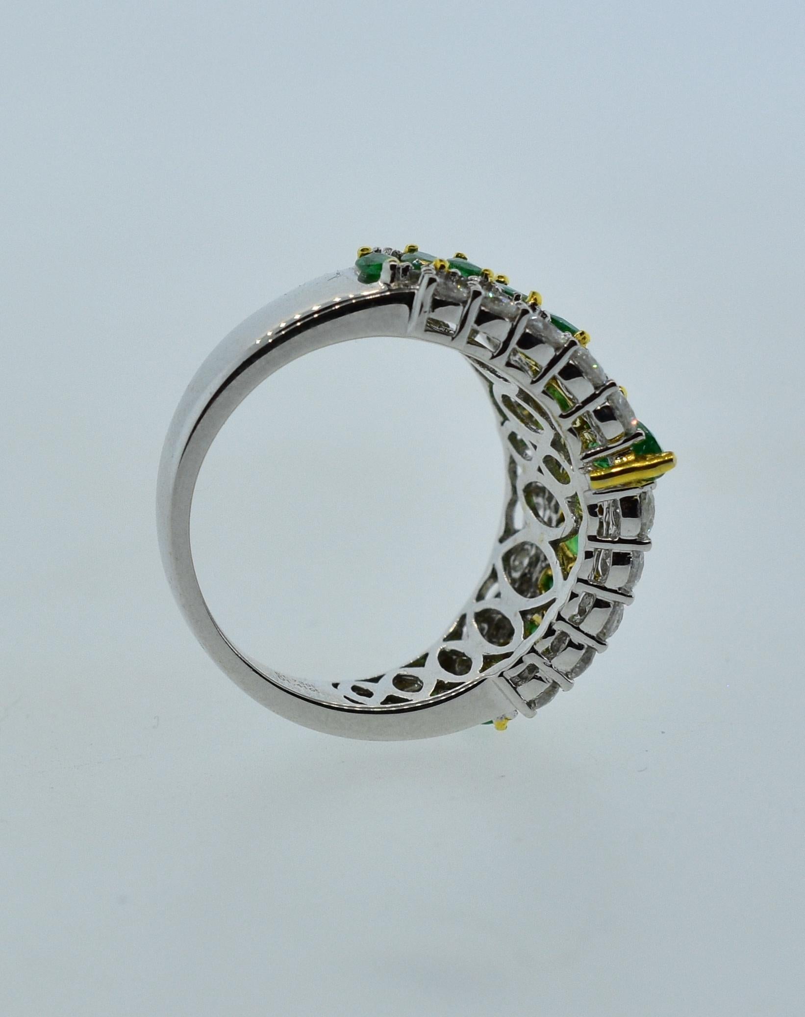 18 Karat Emerald and Diamond Ring 3