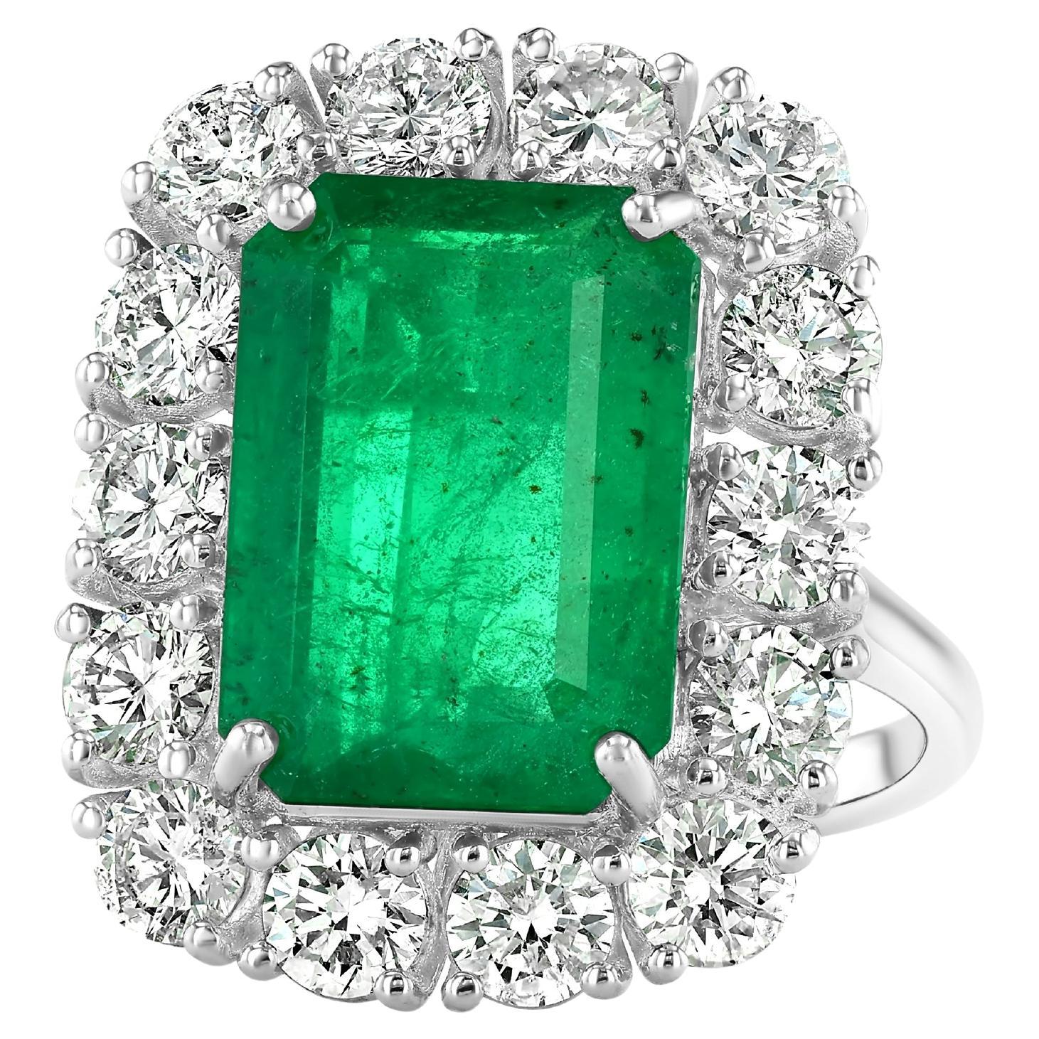 Bague émeraude et diamant 18K en vente