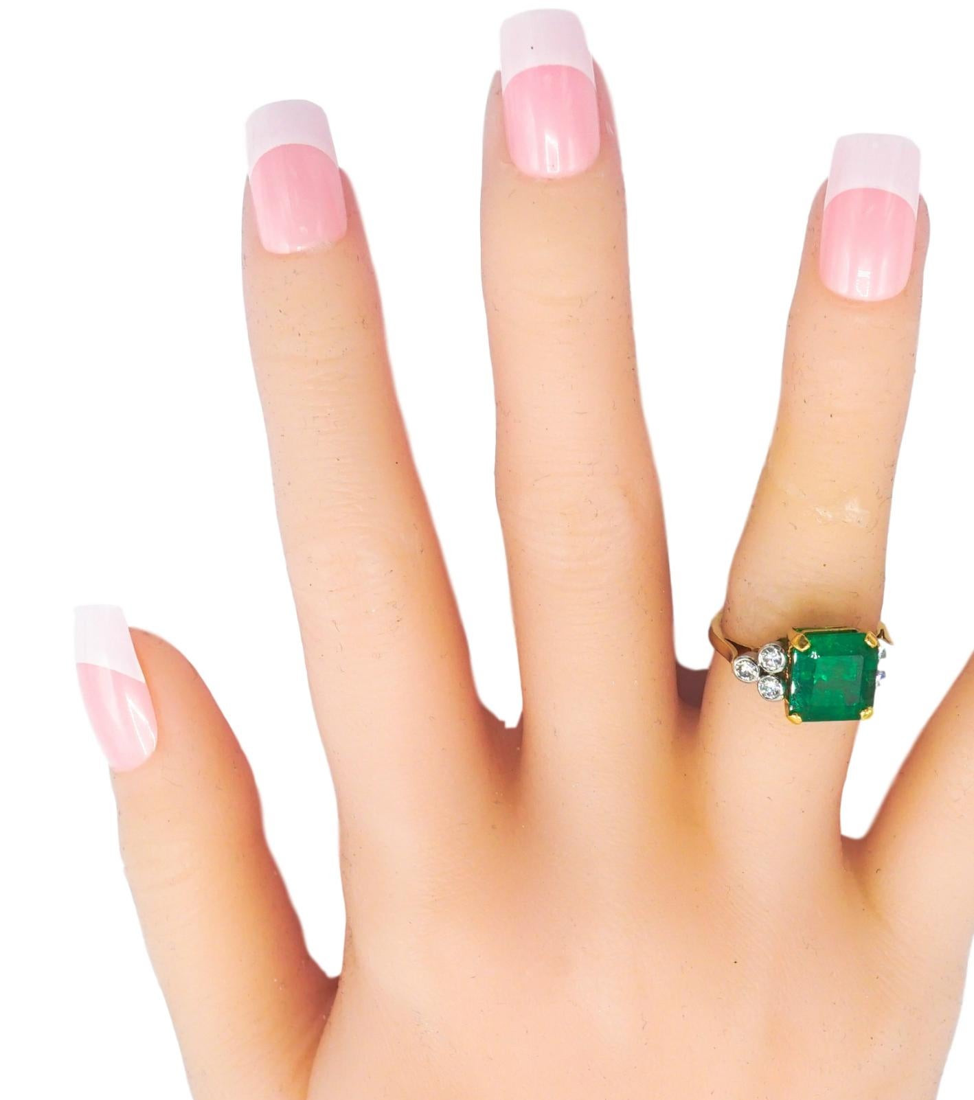 18 Karat Smaragd- und Diamantring mit AGL-Bericht für Damen oder Herren im Angebot
