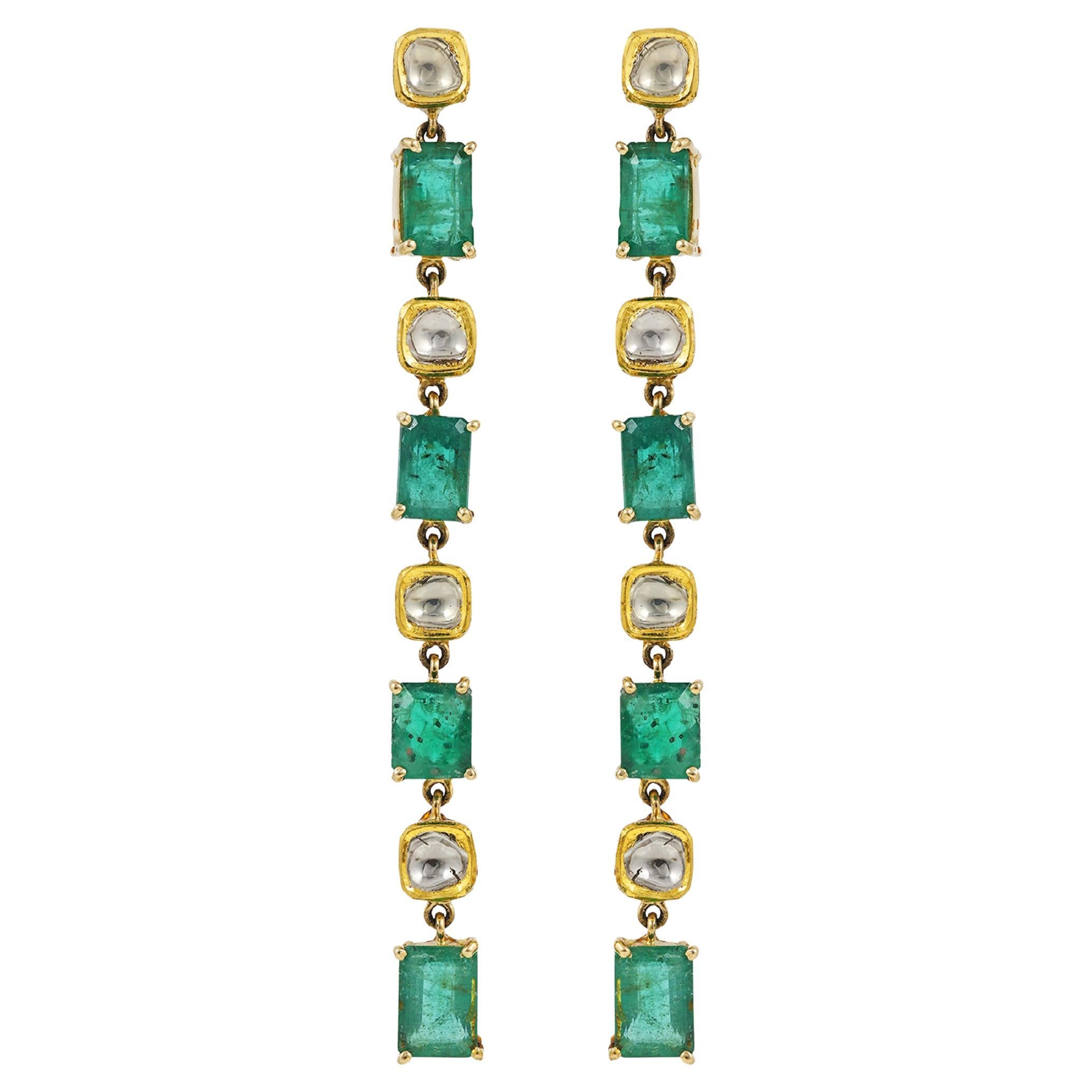 18K Emerald and uncut diamond slices earrings For Sale