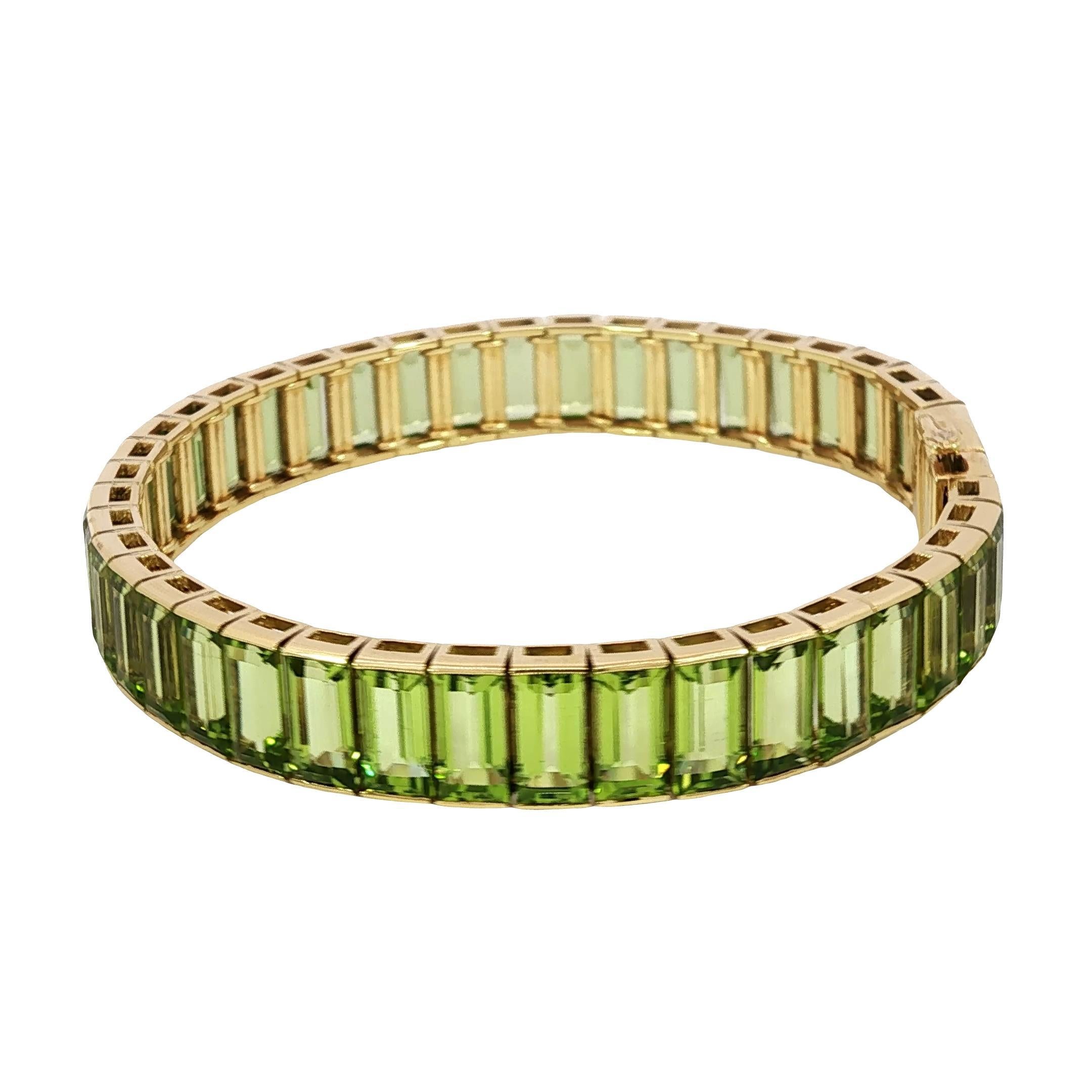 18K Emerald Cut Bracelet Peridot Straight Line Tennis Bracelet 18K Gold ~26ctw For Sale 1