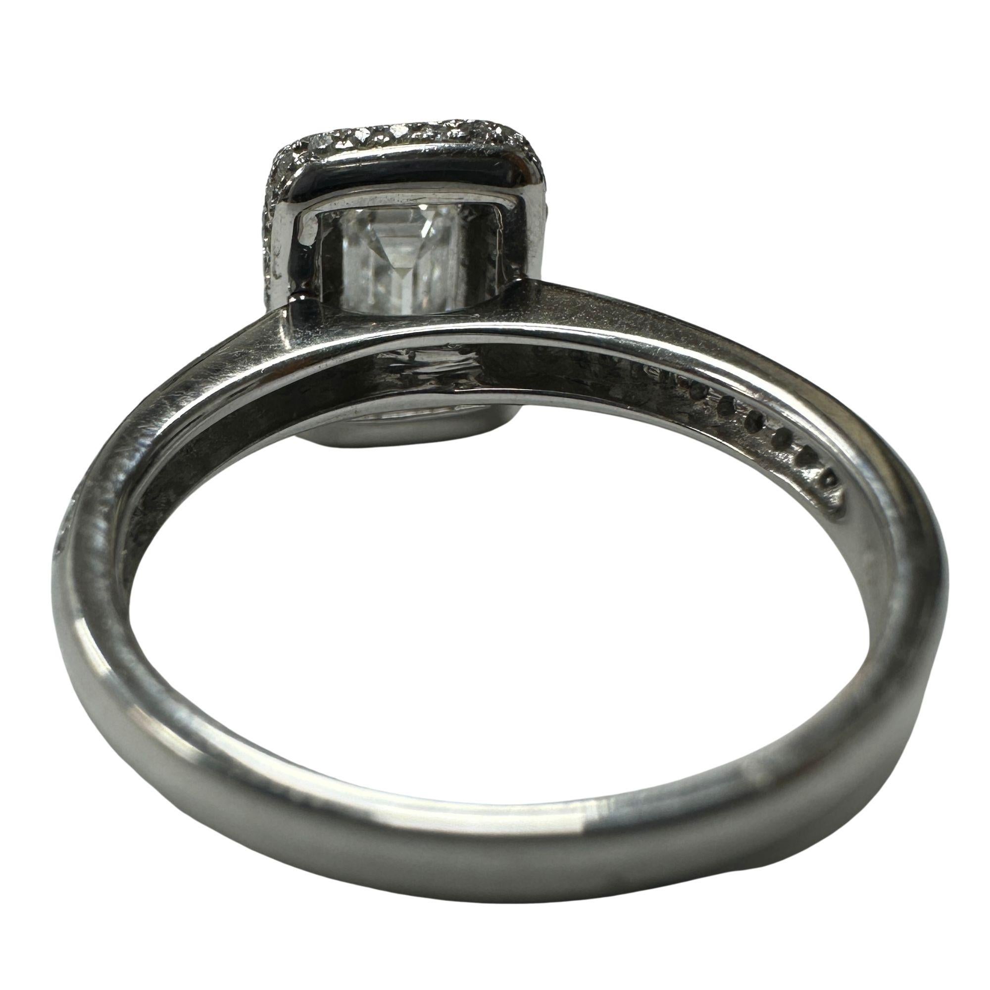 18k Emerald Cut Diamond Engagement Ring For Sale 1