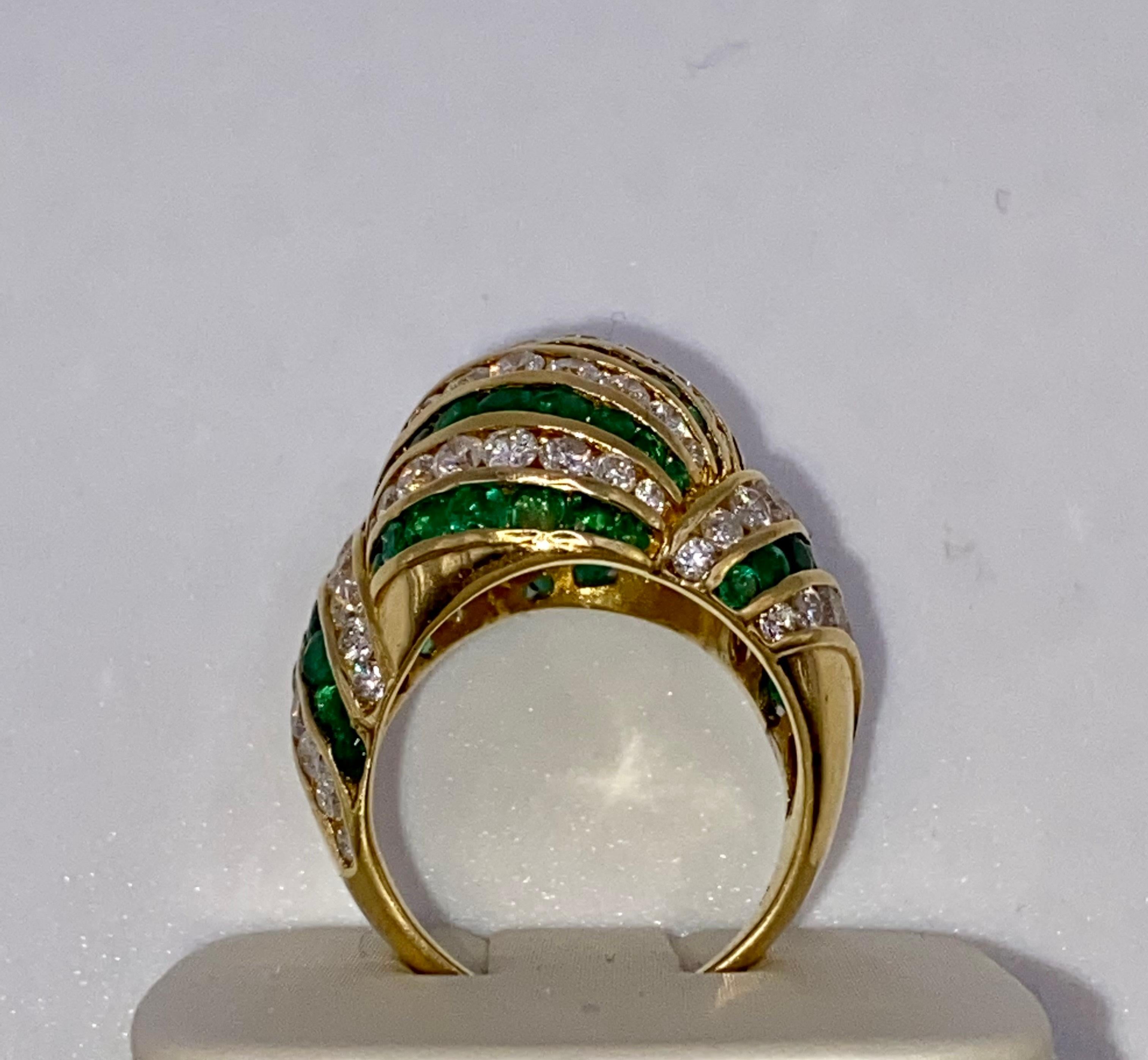 1970's Emerald & Diamond Yellow Gold Shell Ring In Good Condition In DALLAS, TX