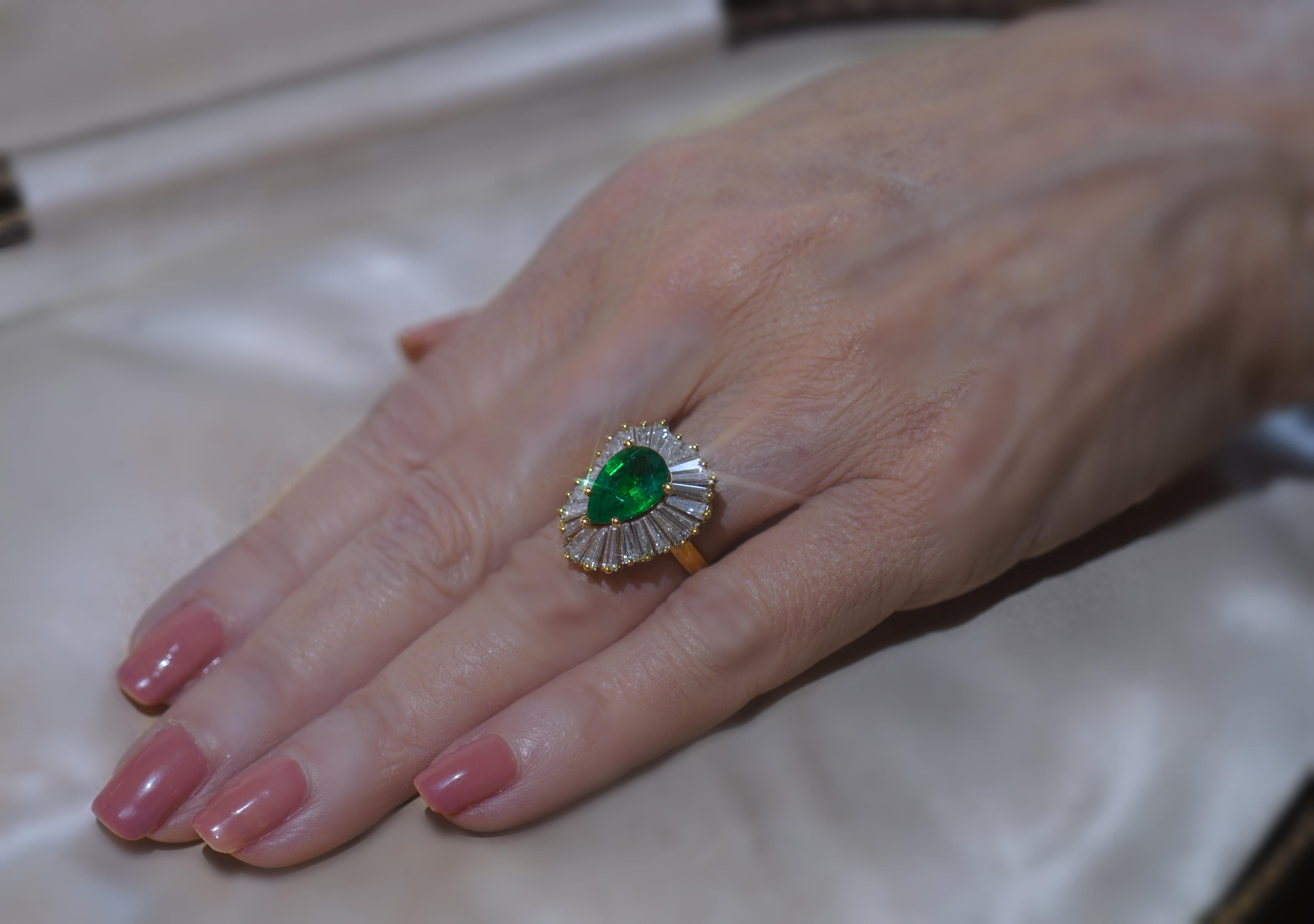 Pear Cut 18K Emerald Diamond Ring Pendant Vintage Tiffany & Co Necklace GIA Fine 7.02 Cts