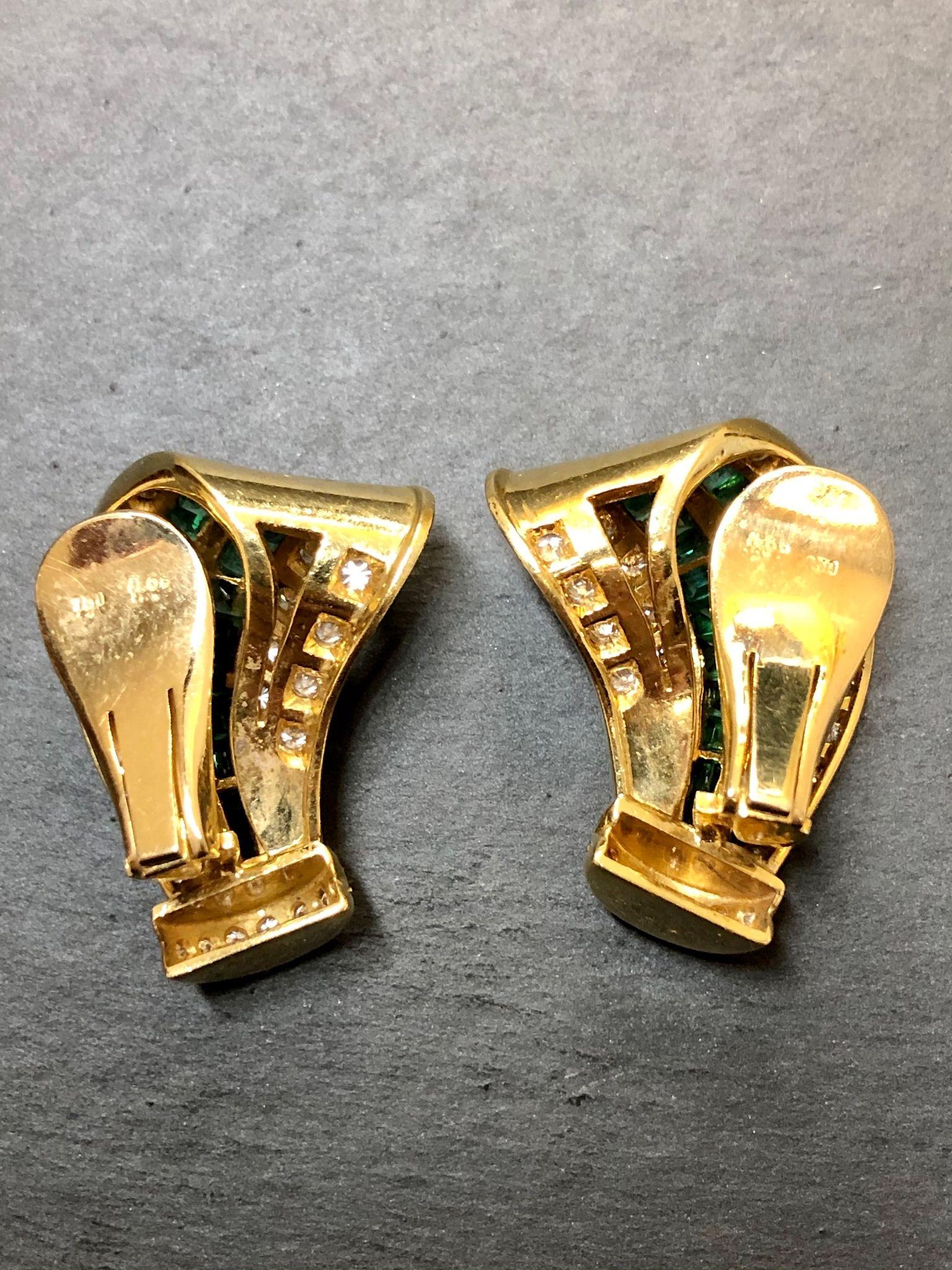 Women's or Men's Estate 18K Emerald Diamond Scroll Huggie Clip Earrings 6.10cttw For Sale