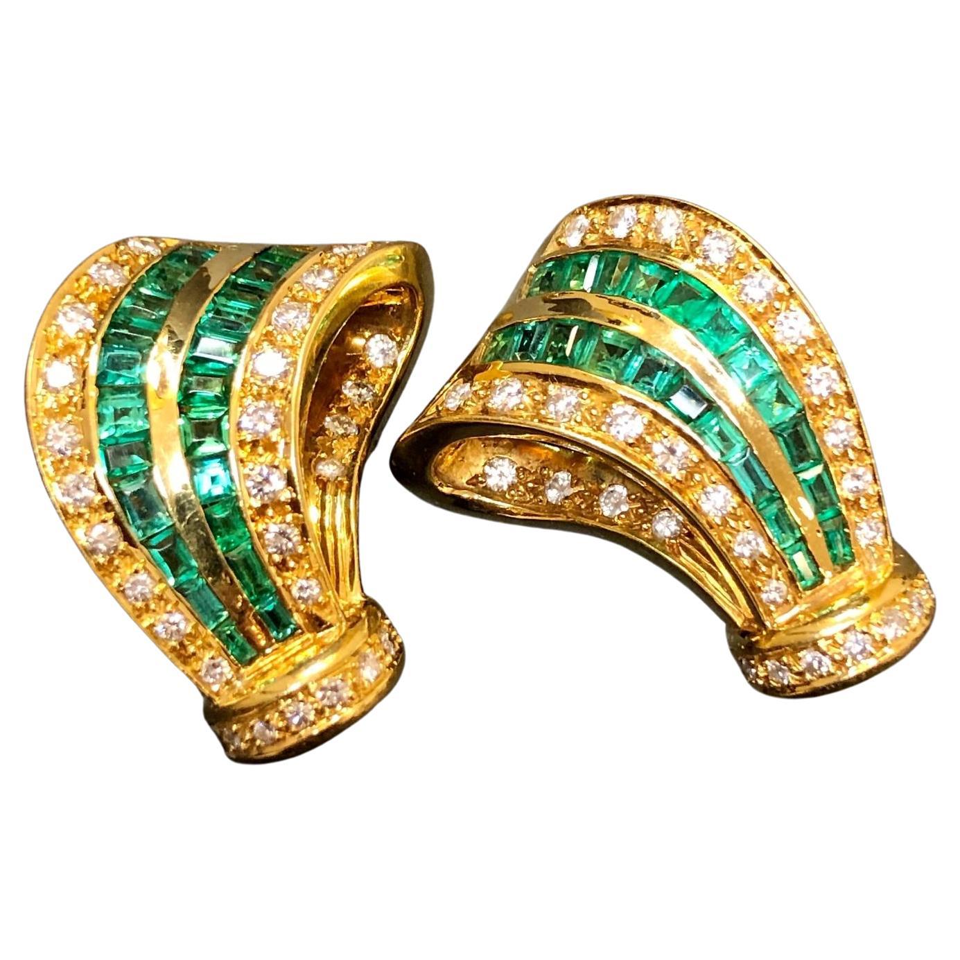 Estate 18K Emerald Diamond Scroll Huggie Clip Earrings 6.10cttw For Sale