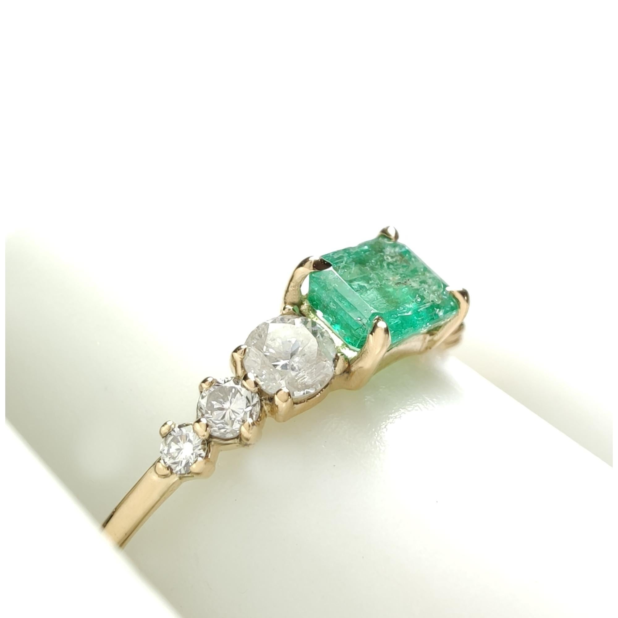 18k Emerald Diamond Women's Ring Engagement Gift, Christmas Present Girlfriend 1