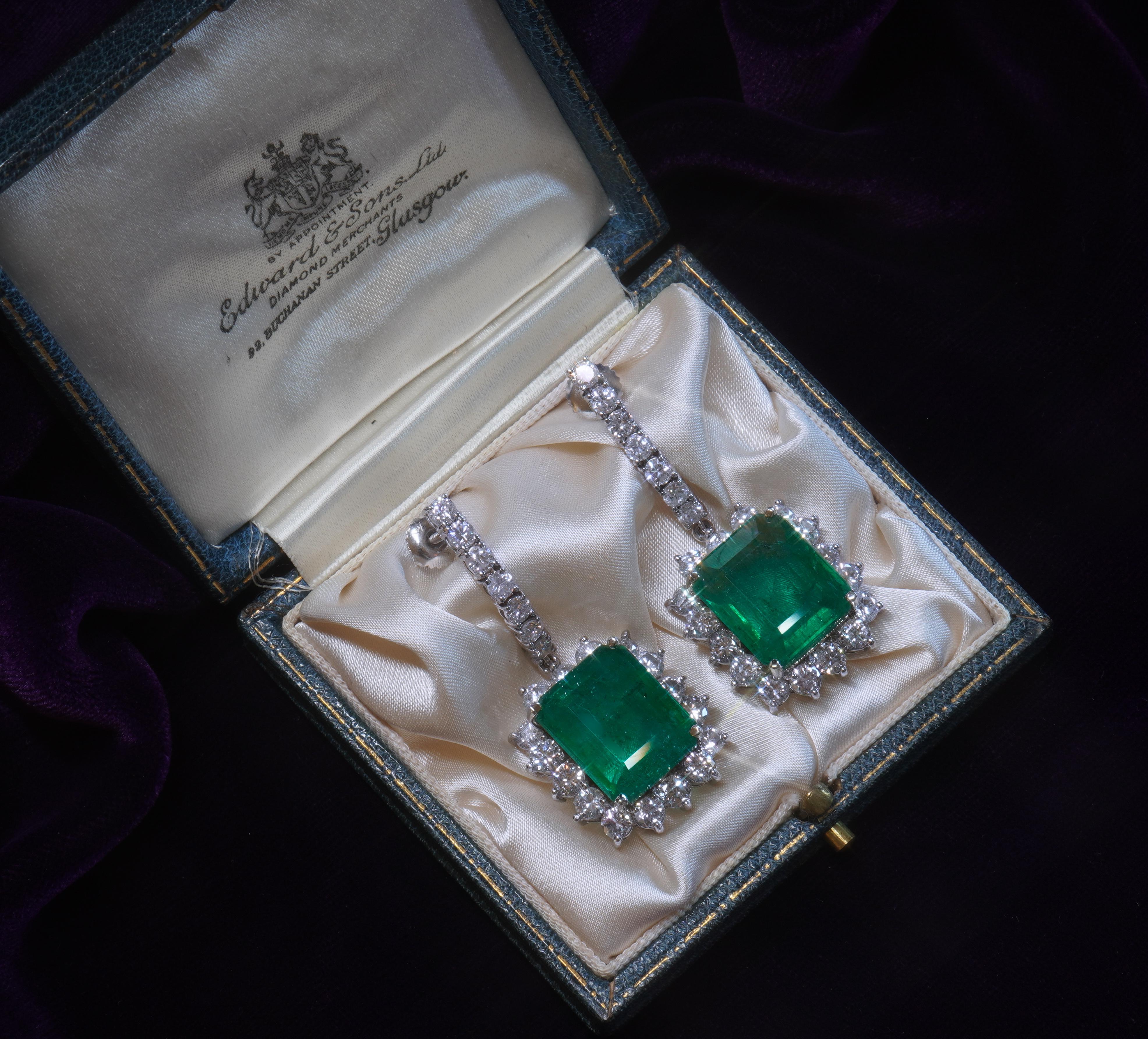 18K Emerald Earrings Diamond Vintage Certified GIA Natural VS Giant 24.12 Carats In Good Condition For Sale In Sylvania, GA