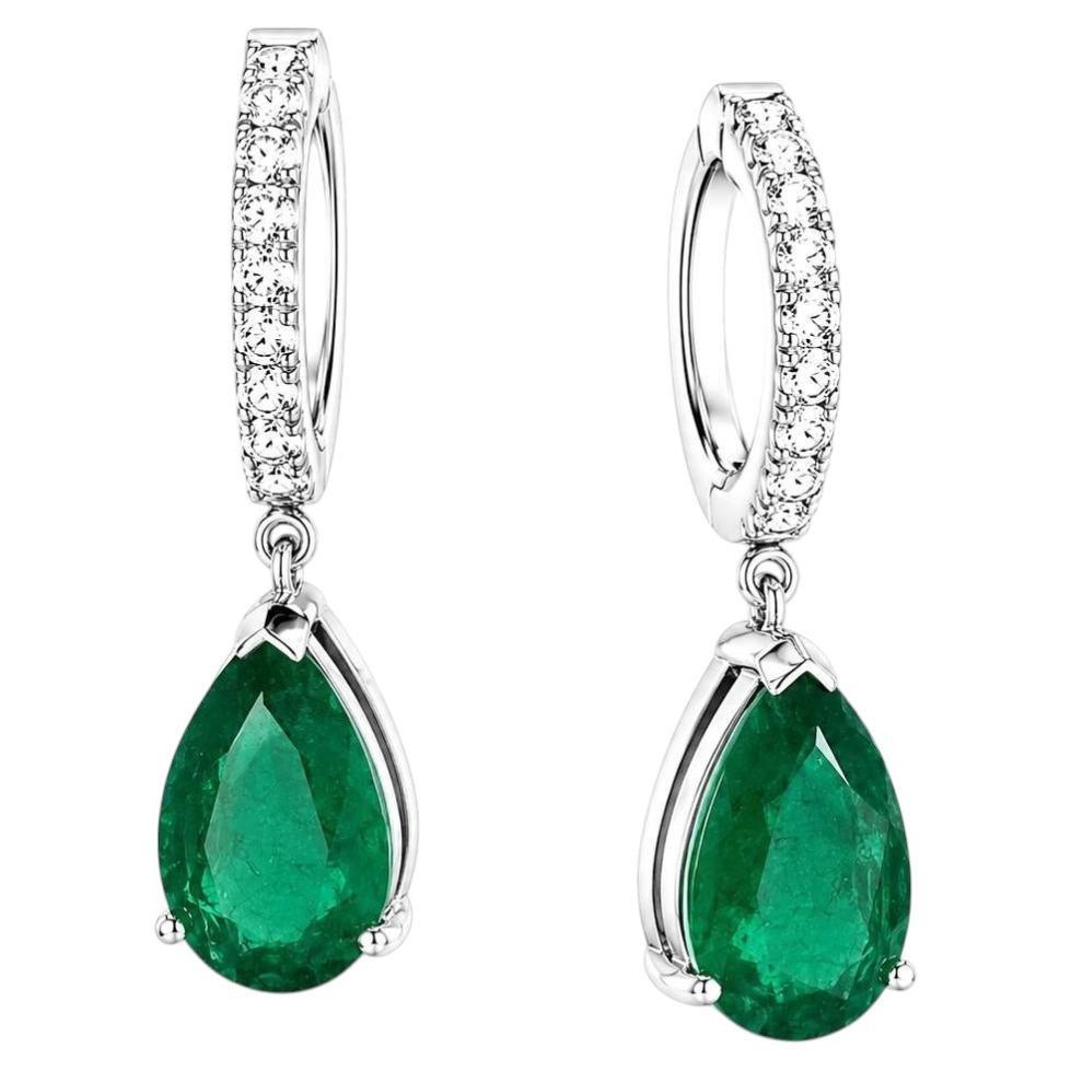 18k Emerald Elegance Earrings For Sale