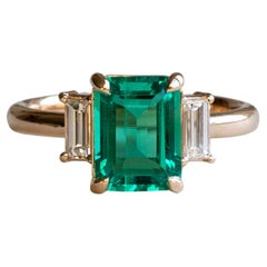 Used 18k 1.4 Carat Lab Emerald with Baguette Diamonds Ring, Three Stone Ring
