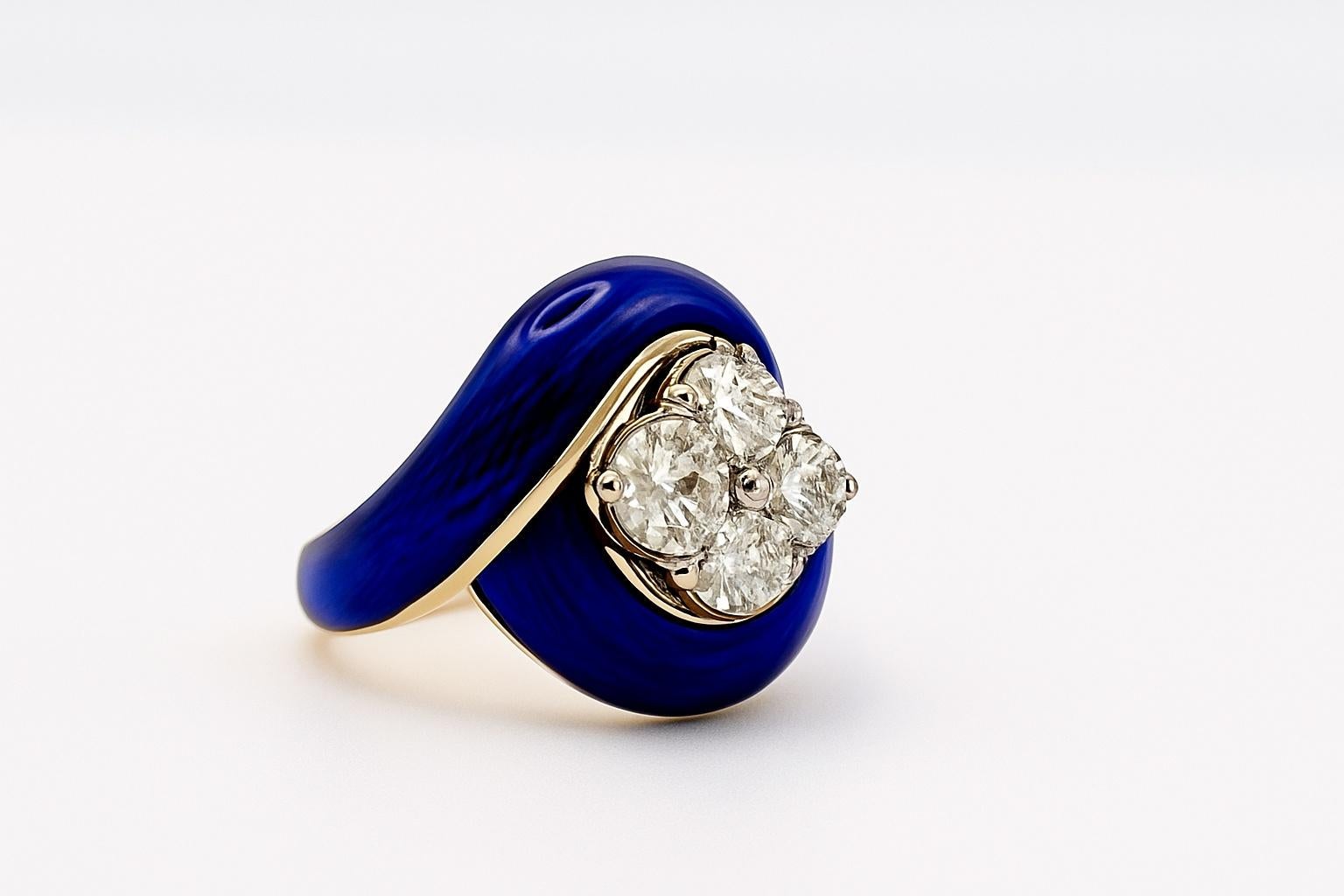 Round Cut bague en émail 18k avec 4 diamants taille ancienne en vente