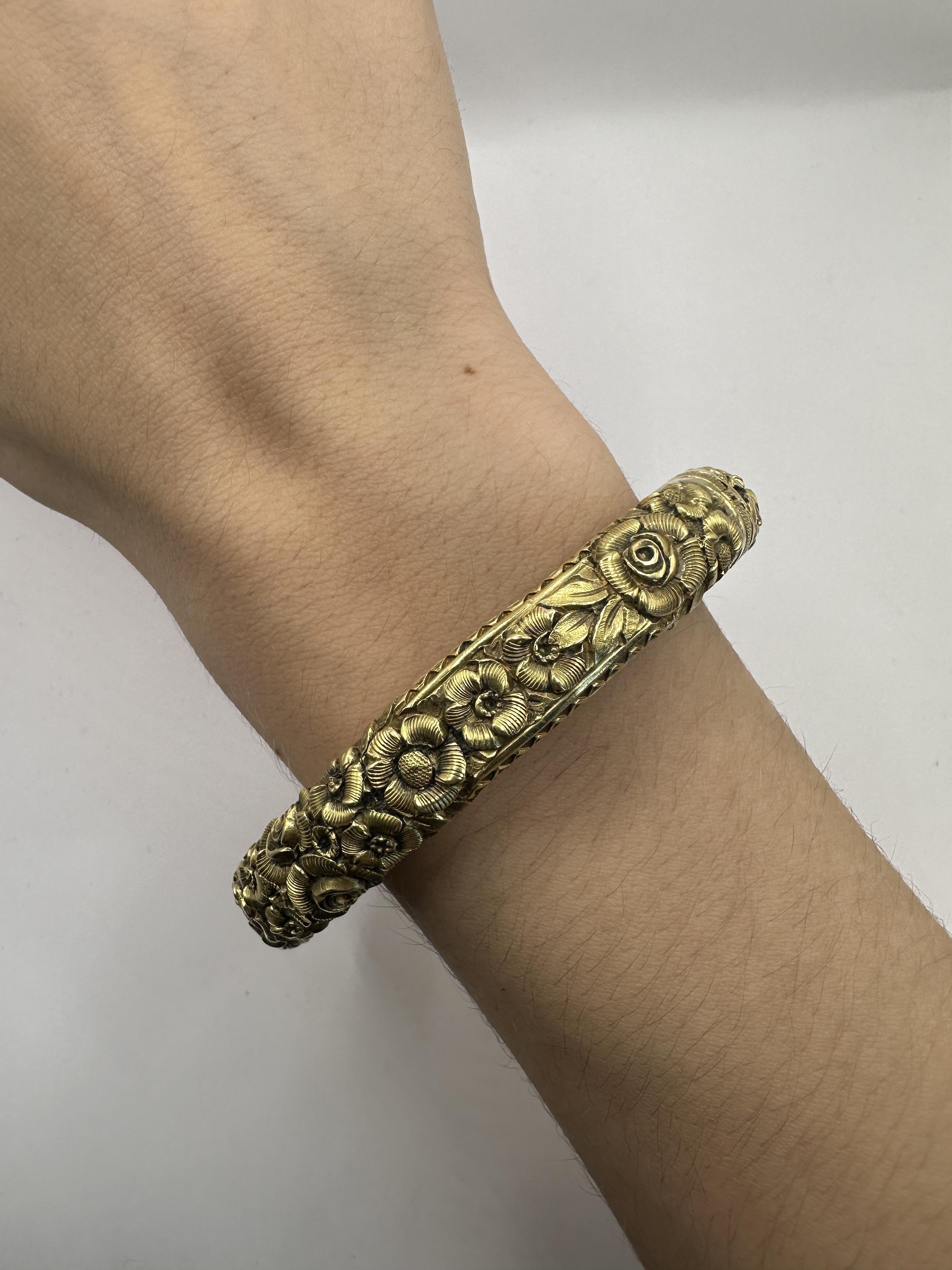 18k Nachlass-Armreif mit floralem Design 5