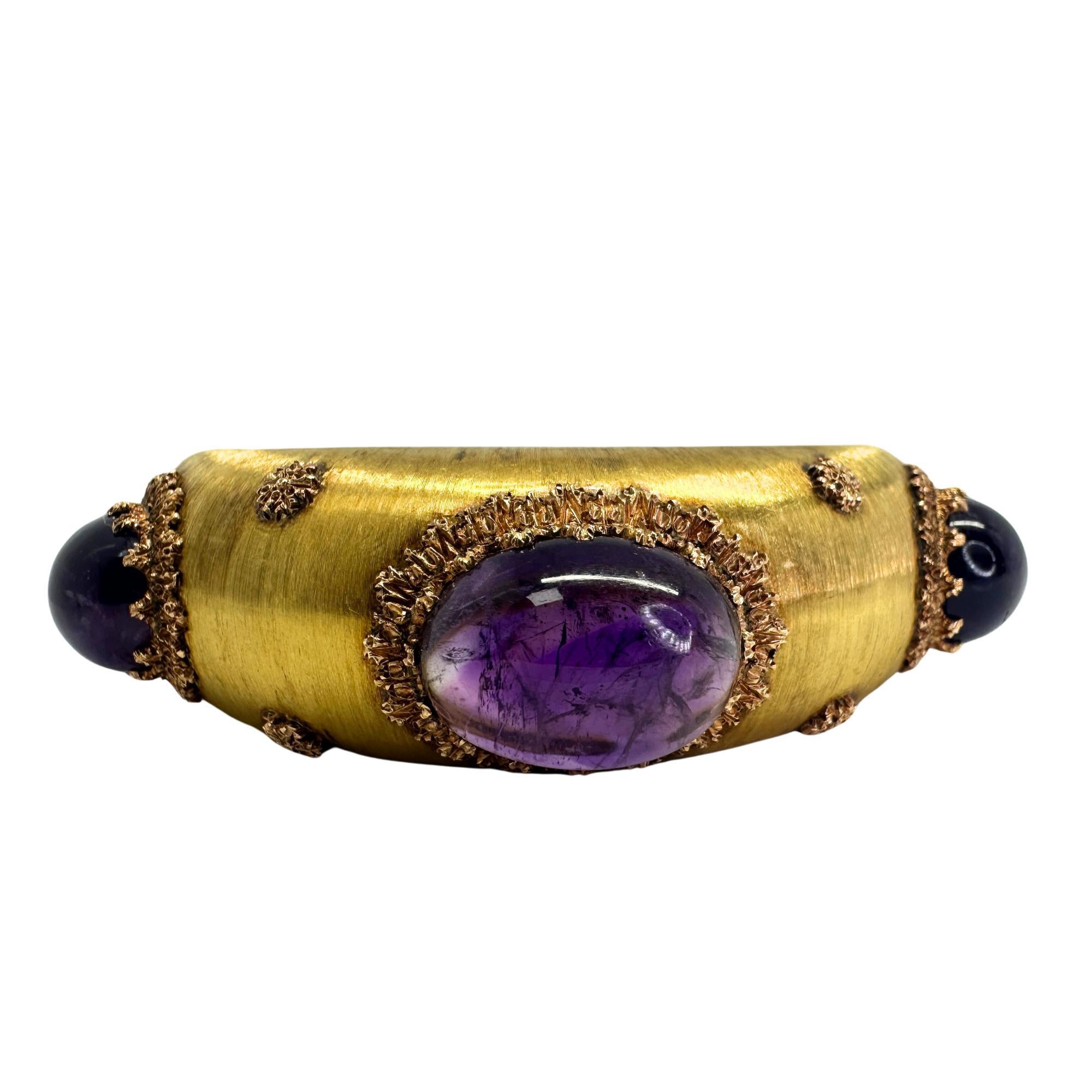 18k Estate Buccellati Bold Oval Cabochon Amethyst Cuff In Good Condition In New York, NY