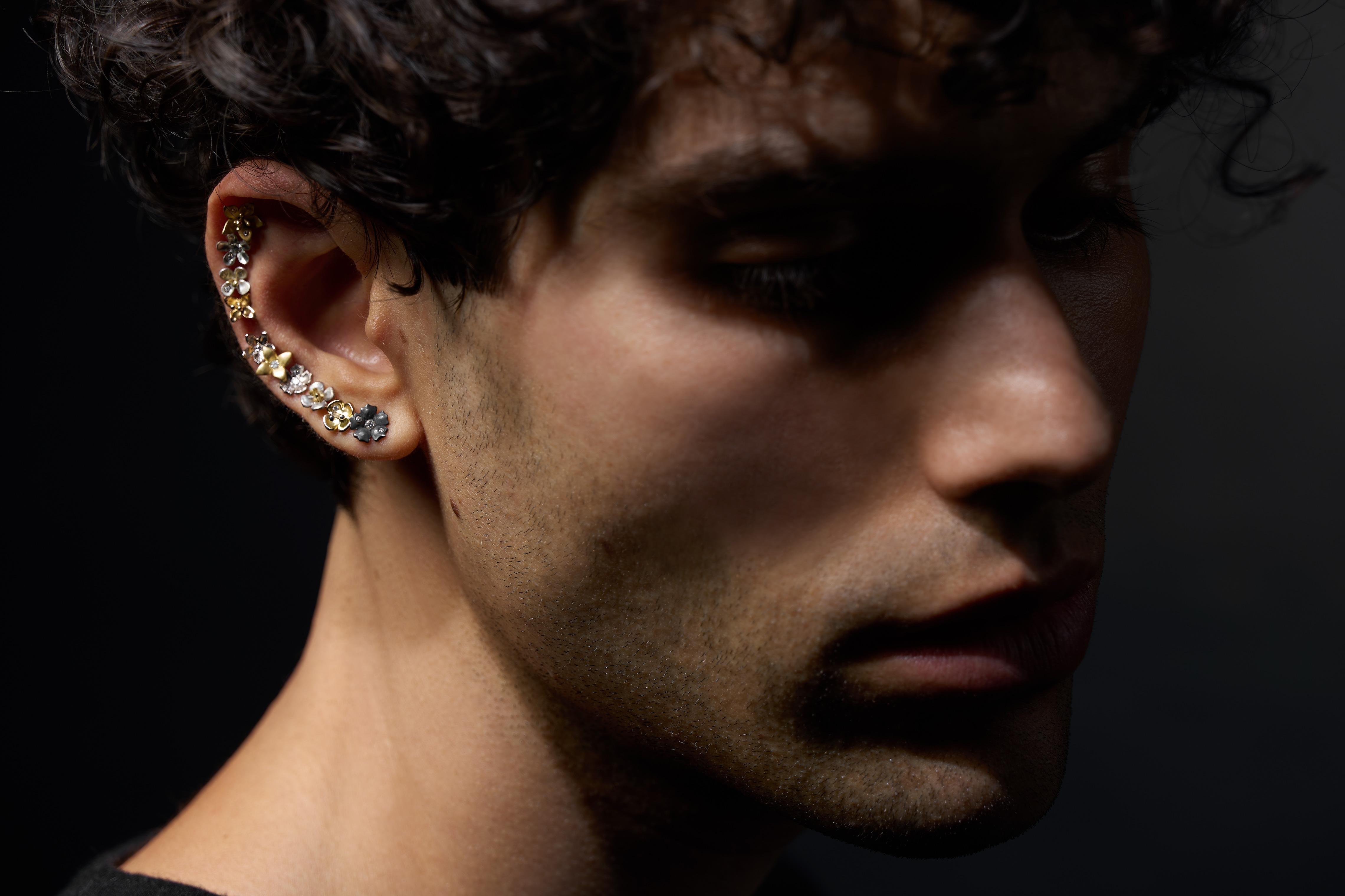 Or et argent ébénisés 18 carats, faits à la main, perçage de fleur n° 3 en vente 3