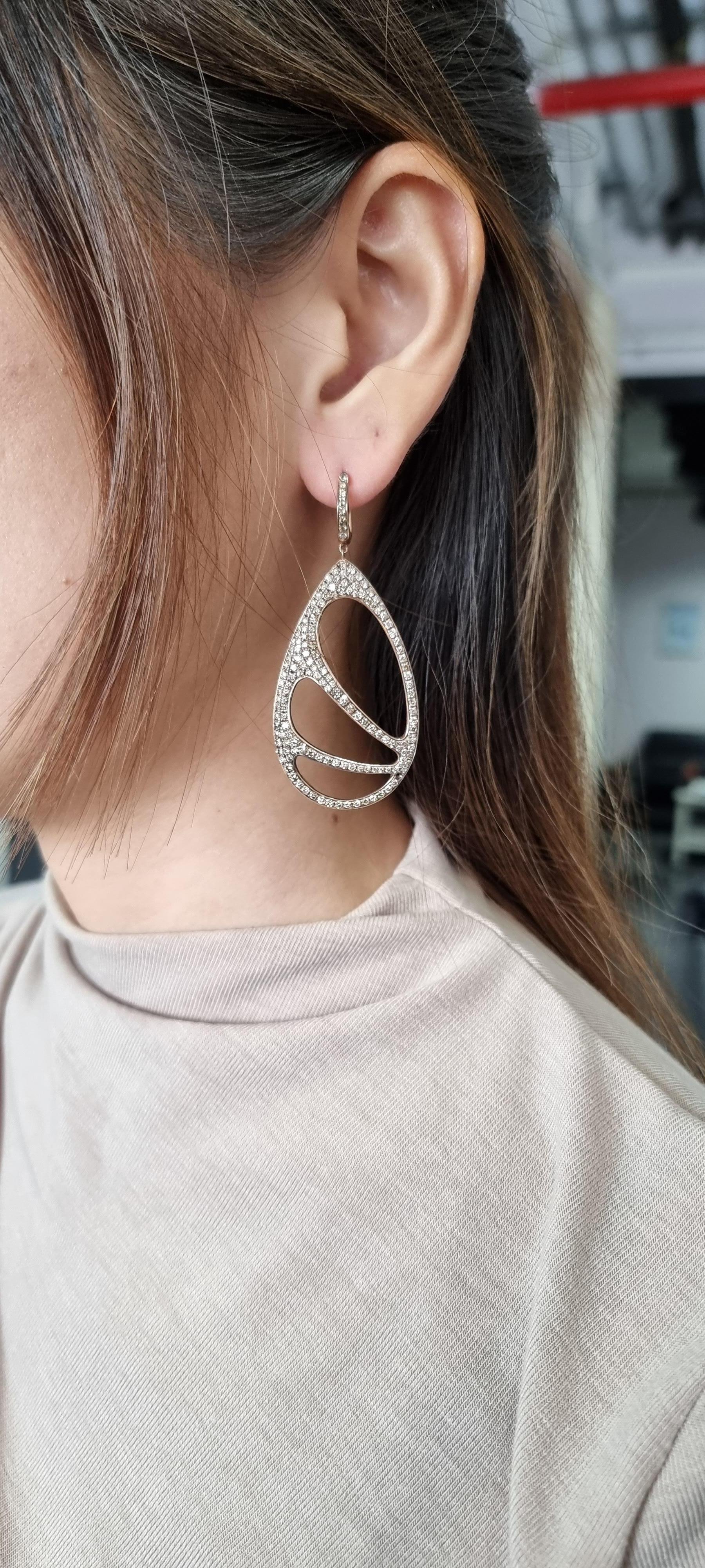 18K Fancy Earrings with Brown Diamonds For Sale 7