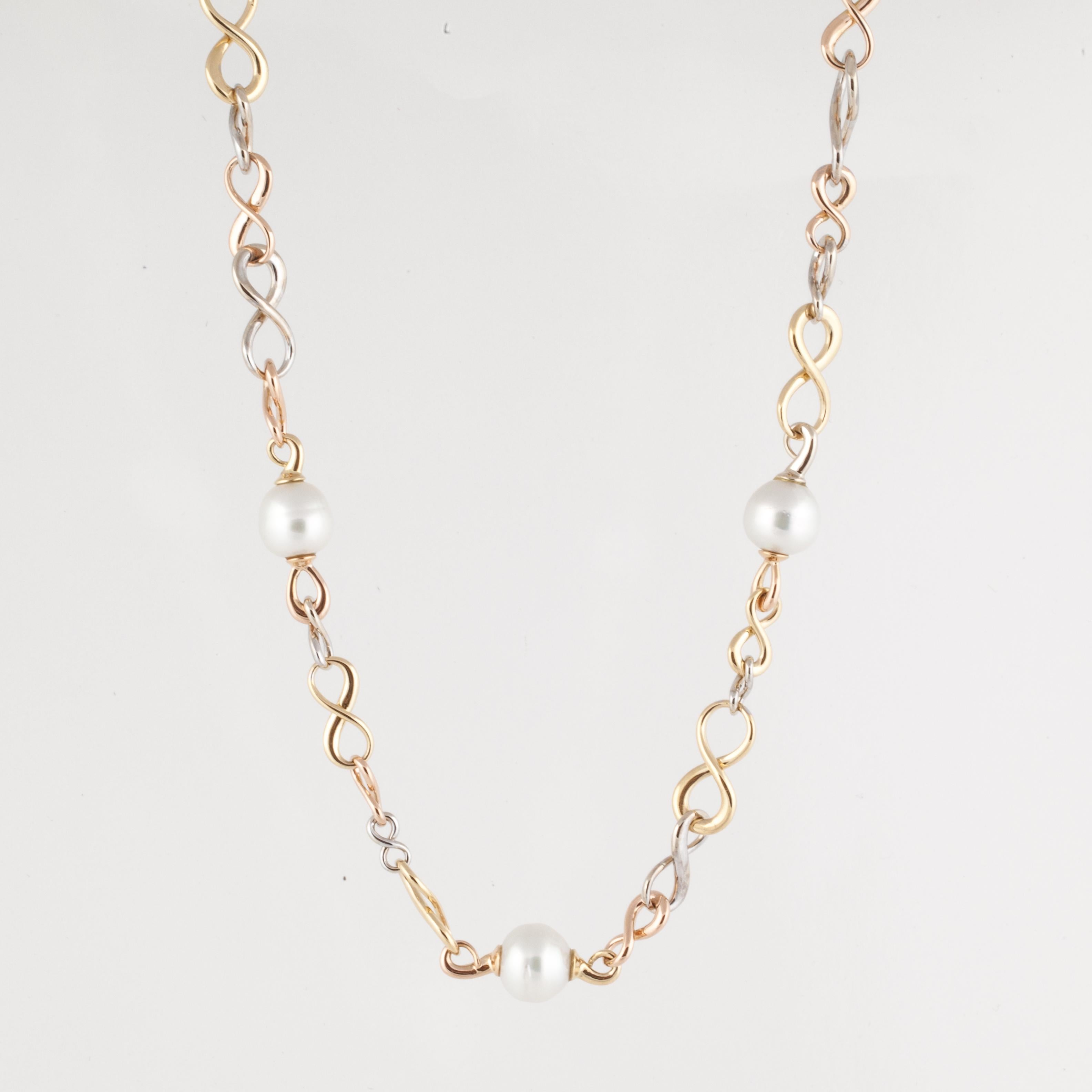 Acht Glieder-Perlenkette aus 18 Karat Gold mit Figur im Zustand „Gut“ im Angebot in Houston, TX