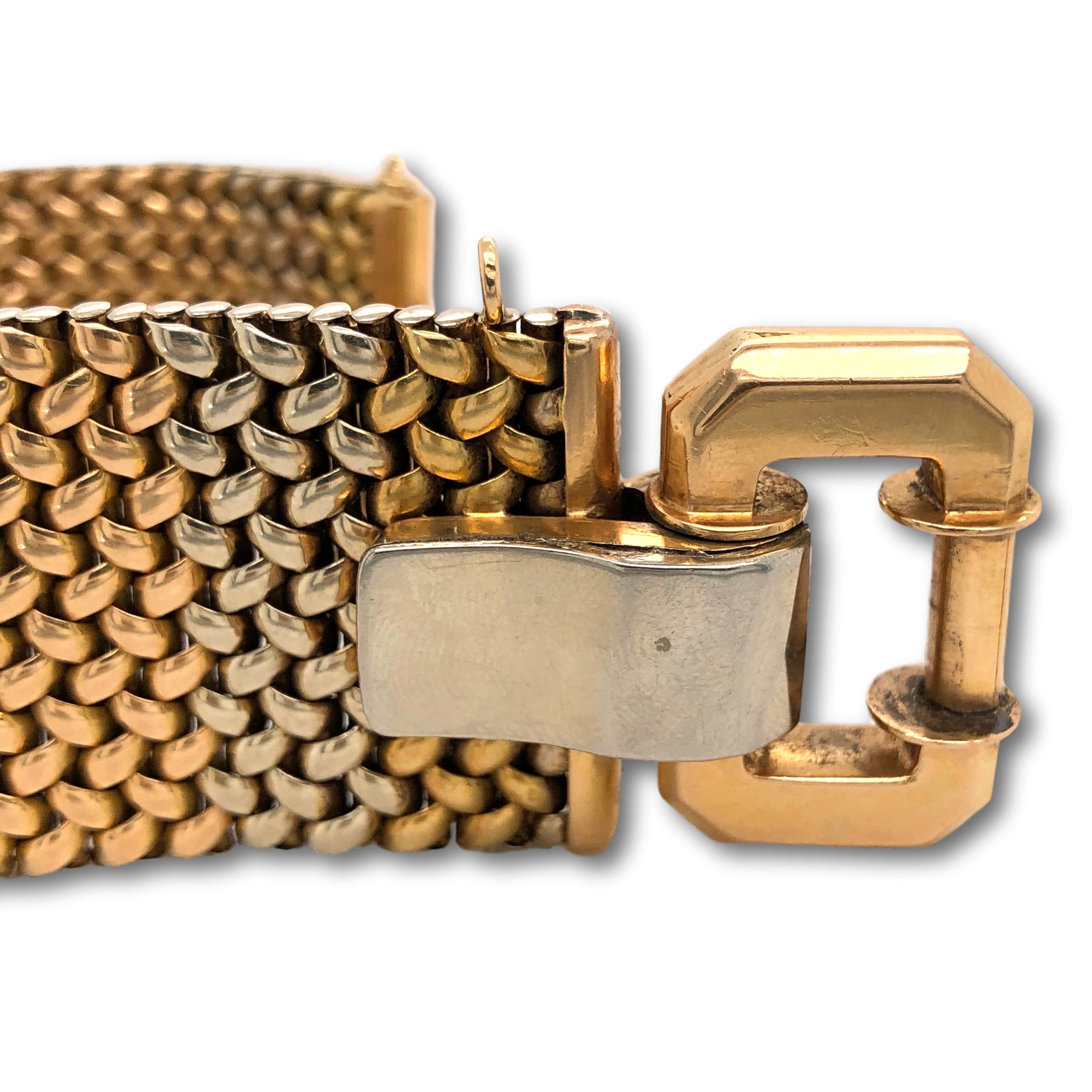 Contemporary 18 Karat Flexible Tri-Colored Gold Bracelet For Sale