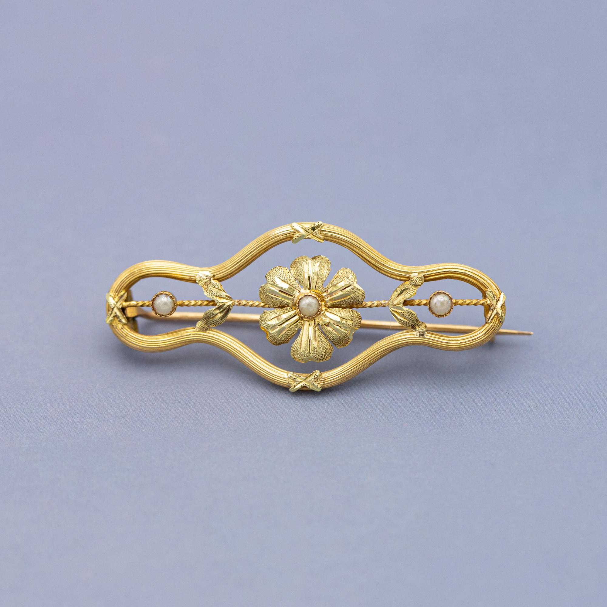 18k Floral Victorian Brooch - 18 Karat solid yellow gold - Antique flower bar 7