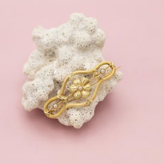 18k Floral Victorian Brooch - 18 Karat solid yellow gold - Antique flower bar
