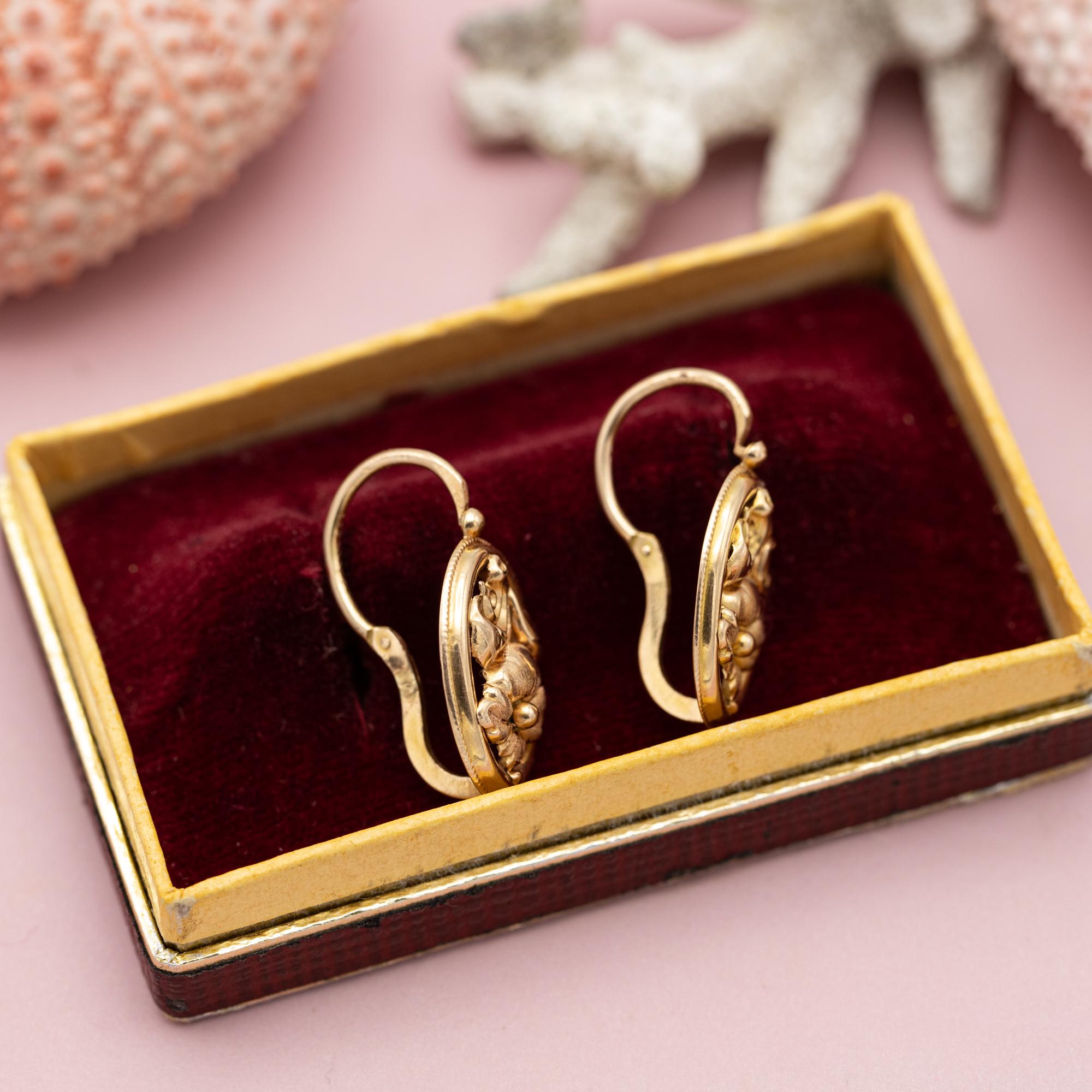 18K flower earrings - Antique floral dangling earrings - 18 karat solid gold In Good Condition In Antwerp, BE