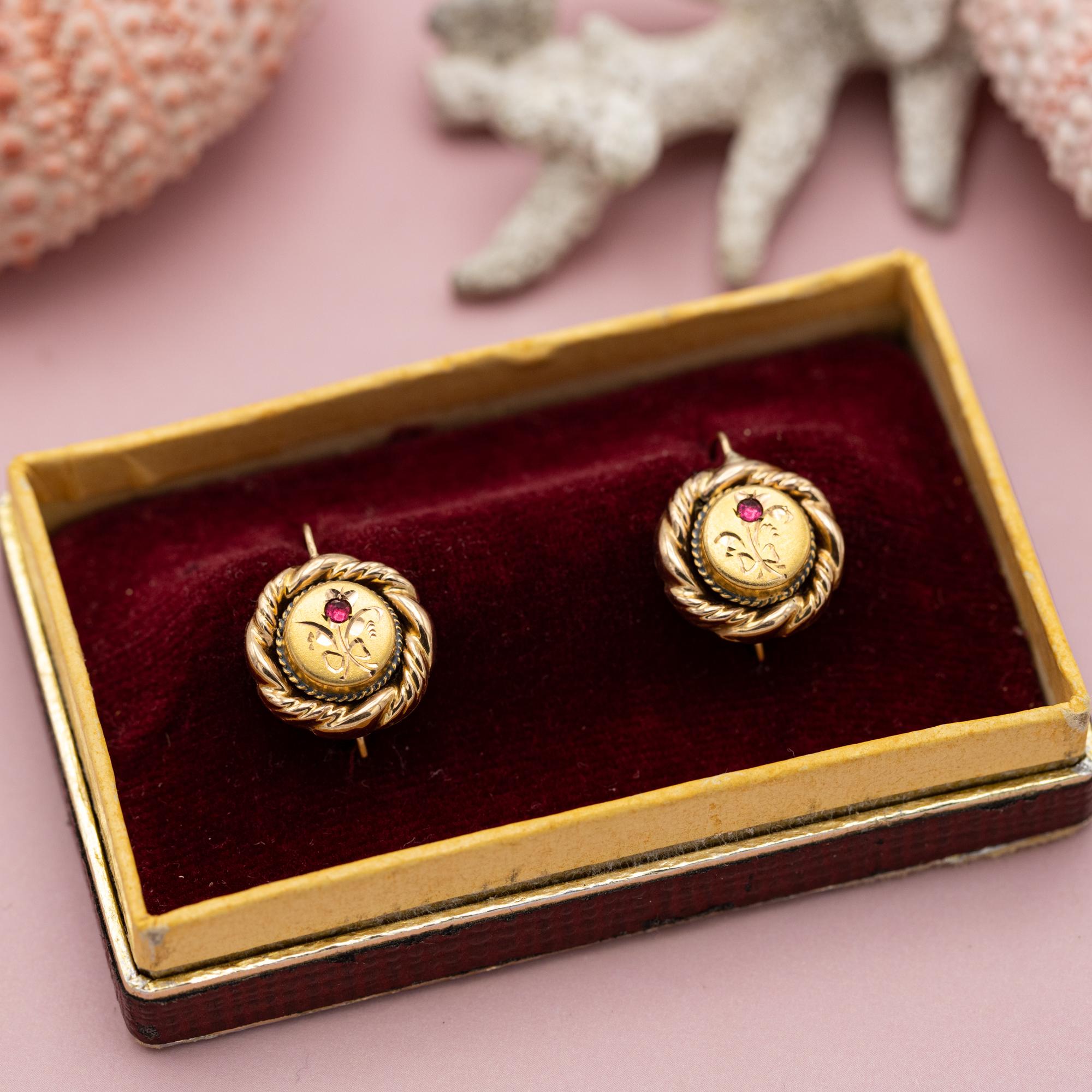 18K flower earrings - Antique sleepers, Victorian Dormeuses - Europe Art Nouveau 2