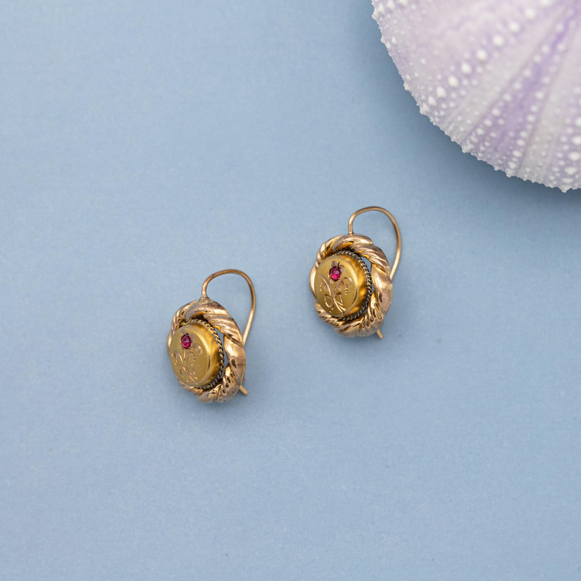 18K flower earrings - Antique sleepers, Victorian Dormeuses - Europe Art Nouveau 4