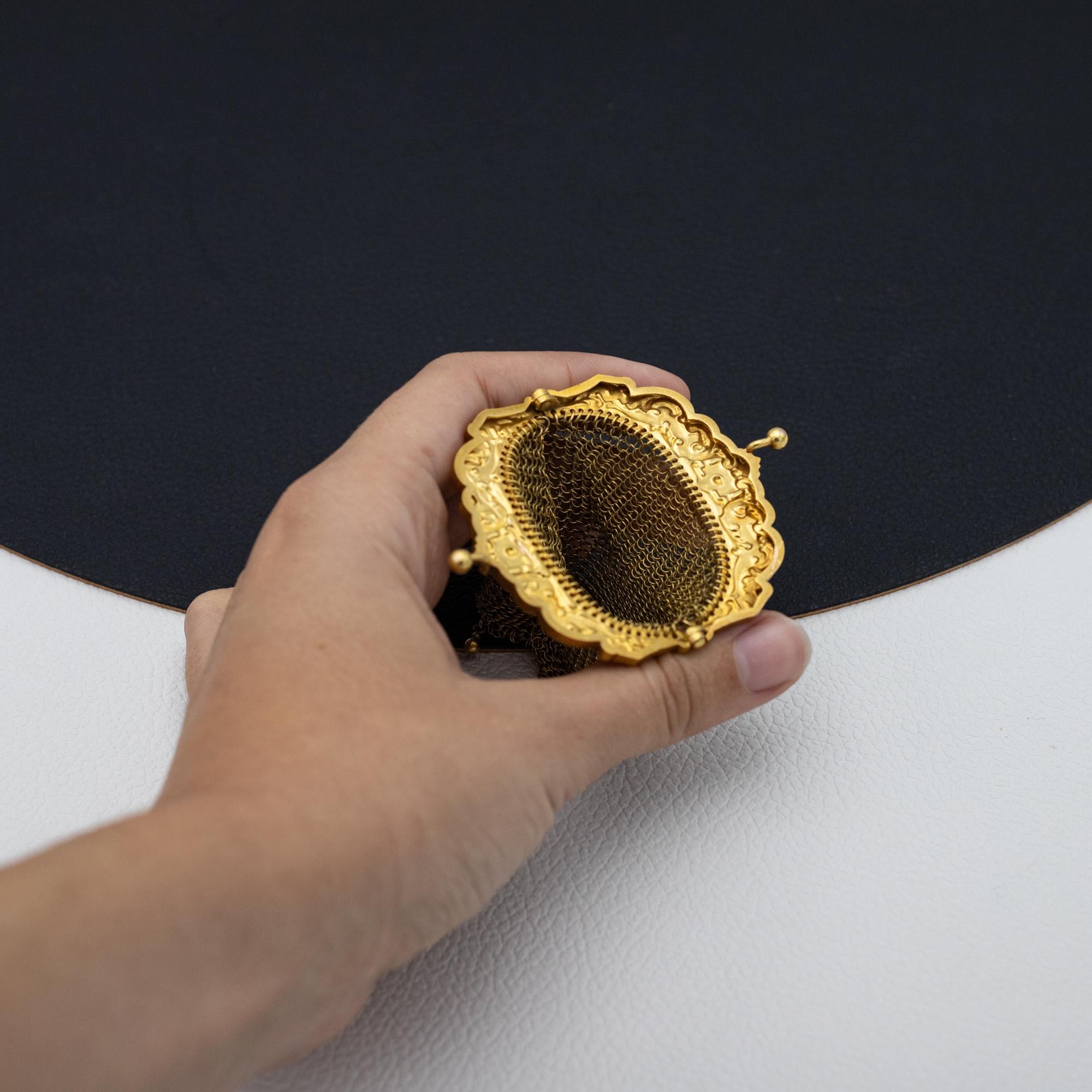18k Französische antike Gold Mesh-Handtasche aus Mesh - Jugendstil - Kleine goldene Münztasche  im Angebot 7