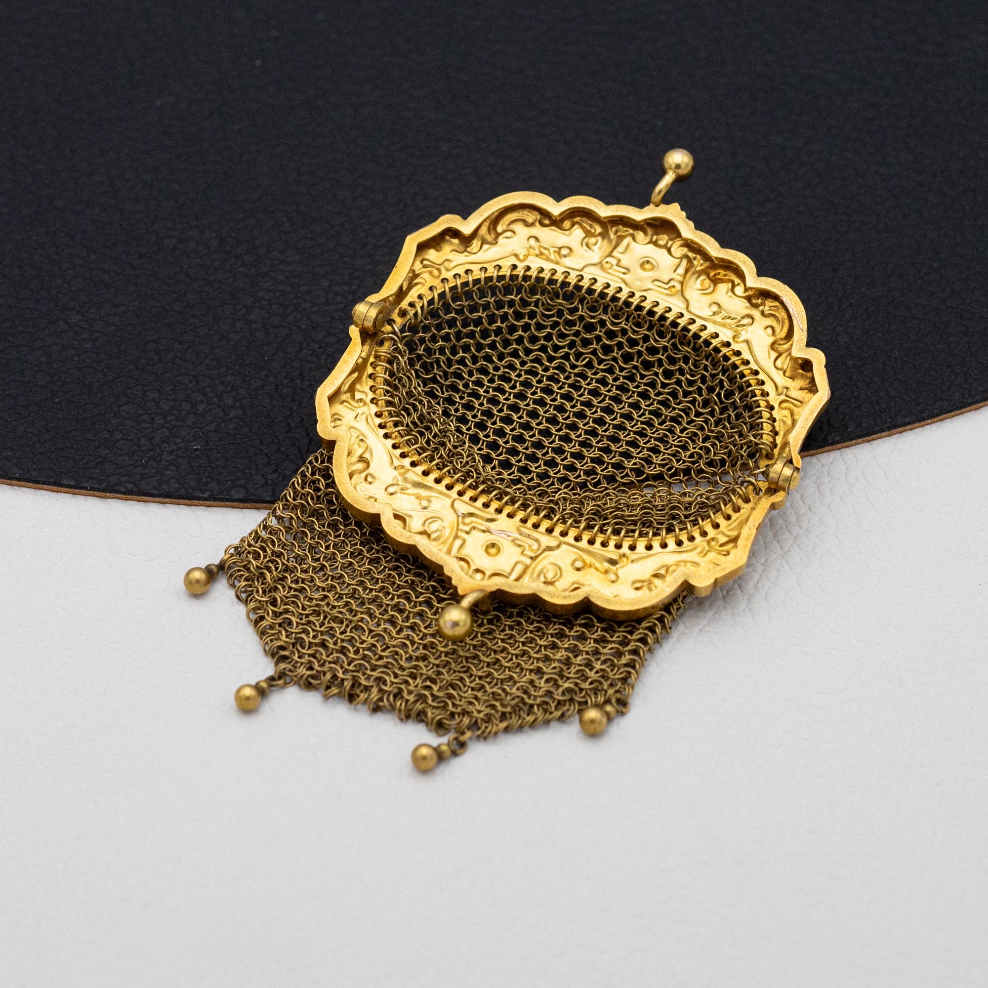 18k French Antique Gold mesh purse - Art Nouveau - Petite gold coin purse bag  For Sale 8