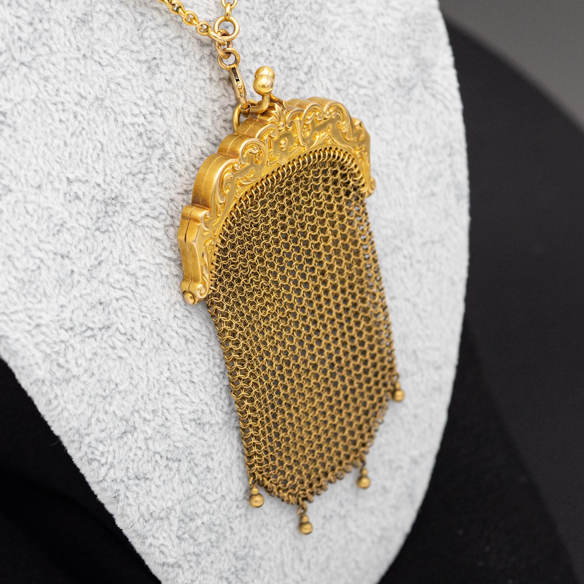 18k French Antique Gold mesh purse - Art Nouveau - Petite gold coin purse bag  For Sale 9