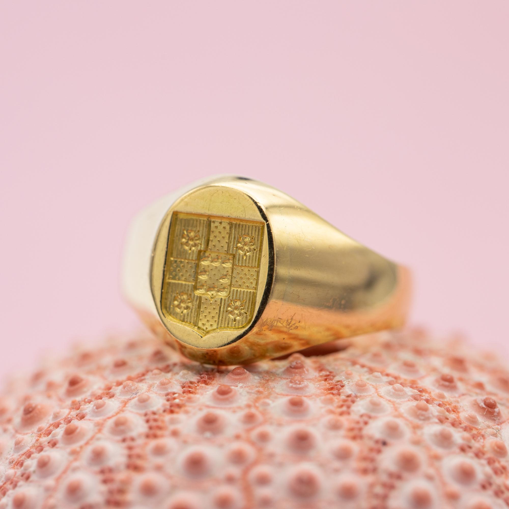 For sale is this wonderful large sized signet ring. This 18 K handmade oval stunner is a real sign of nobility and status which is perfect to wear with your favorite statement outfit. Signet rings were first worn in the ancient times to seal a