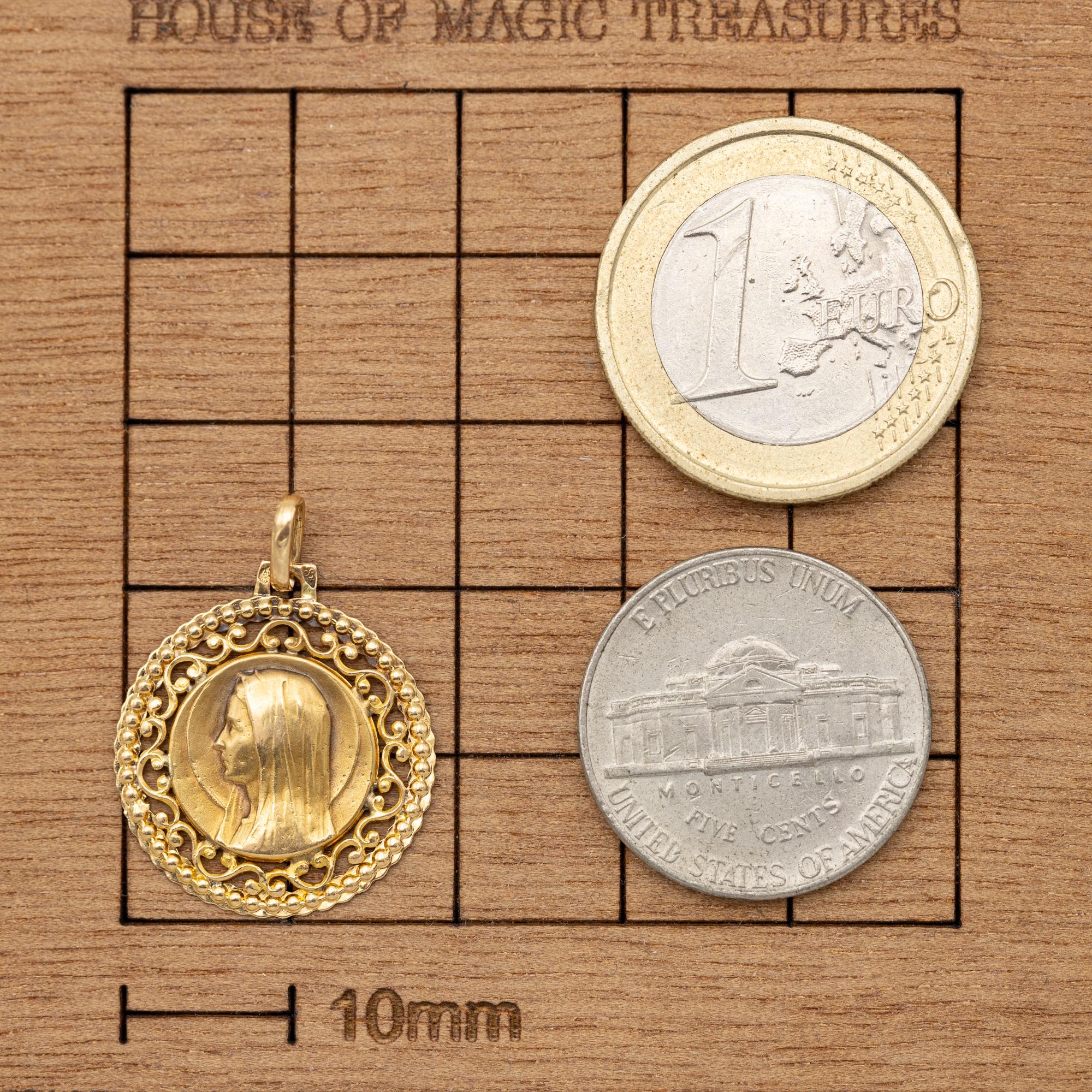 Women's or Men's 18k French solid yellow gold Virgin Mary charm - Floral Estate pendant - Vintage For Sale