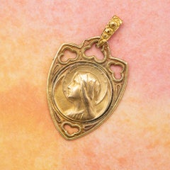 18k French Virgin Mary charm - 18k Gold medallion - 1931 - Catholic pendant