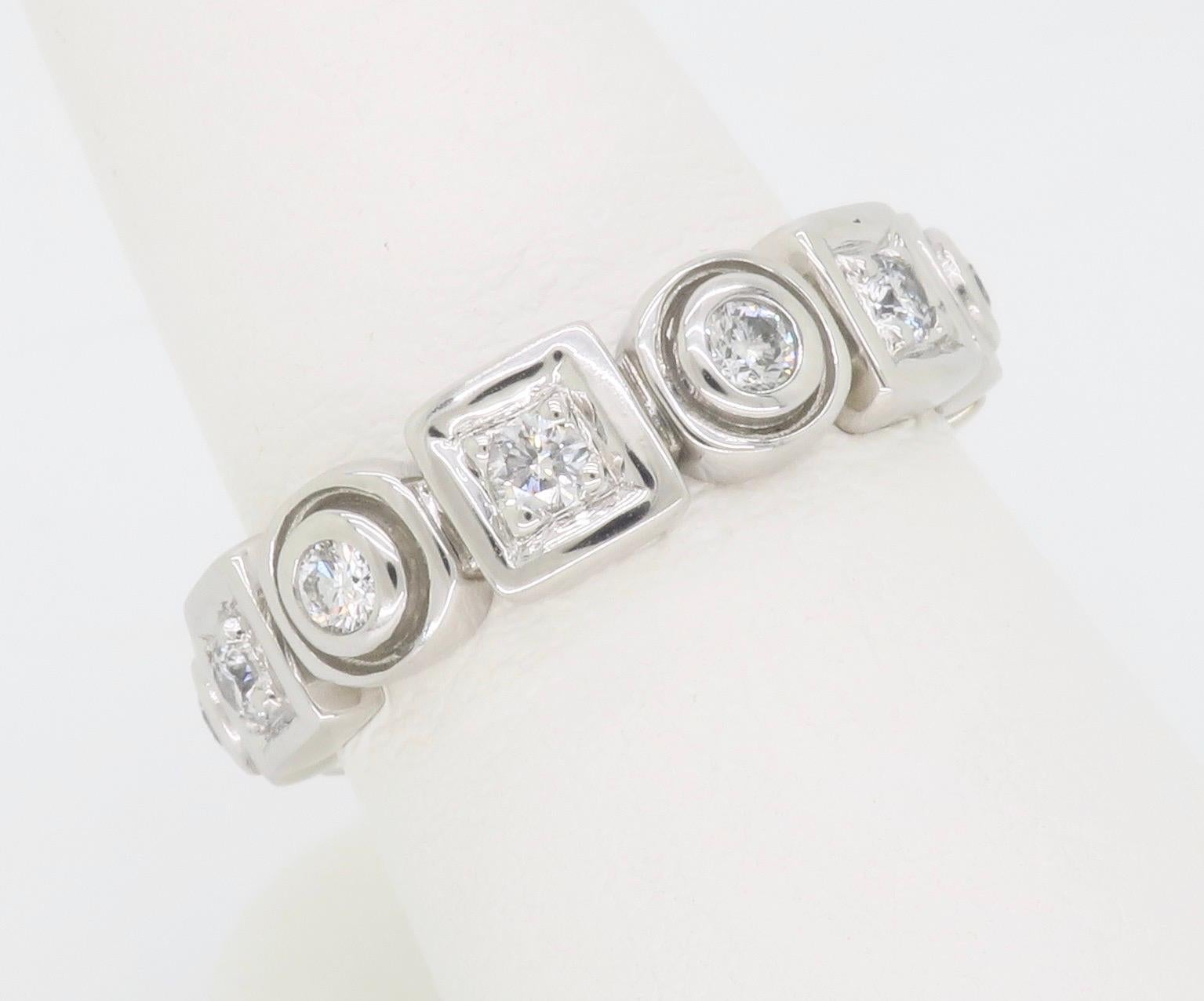 Women's or Men's 18k Geometric Diamond Ring