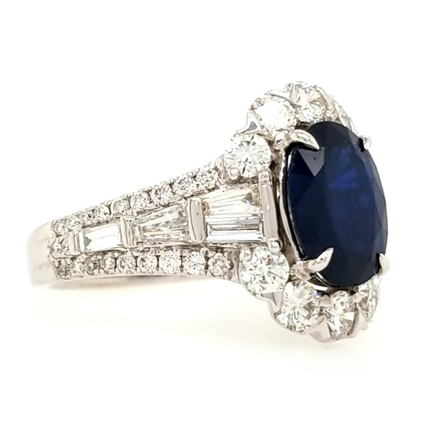 18 Karat GIA Certified 2.70 Carat Oval Sapphire and Diamond Ring White Gold In Good Condition In Boca Raton, FL