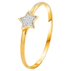 18k Gold 0.03 Carat Diamond Star Shaped Engagement Ring