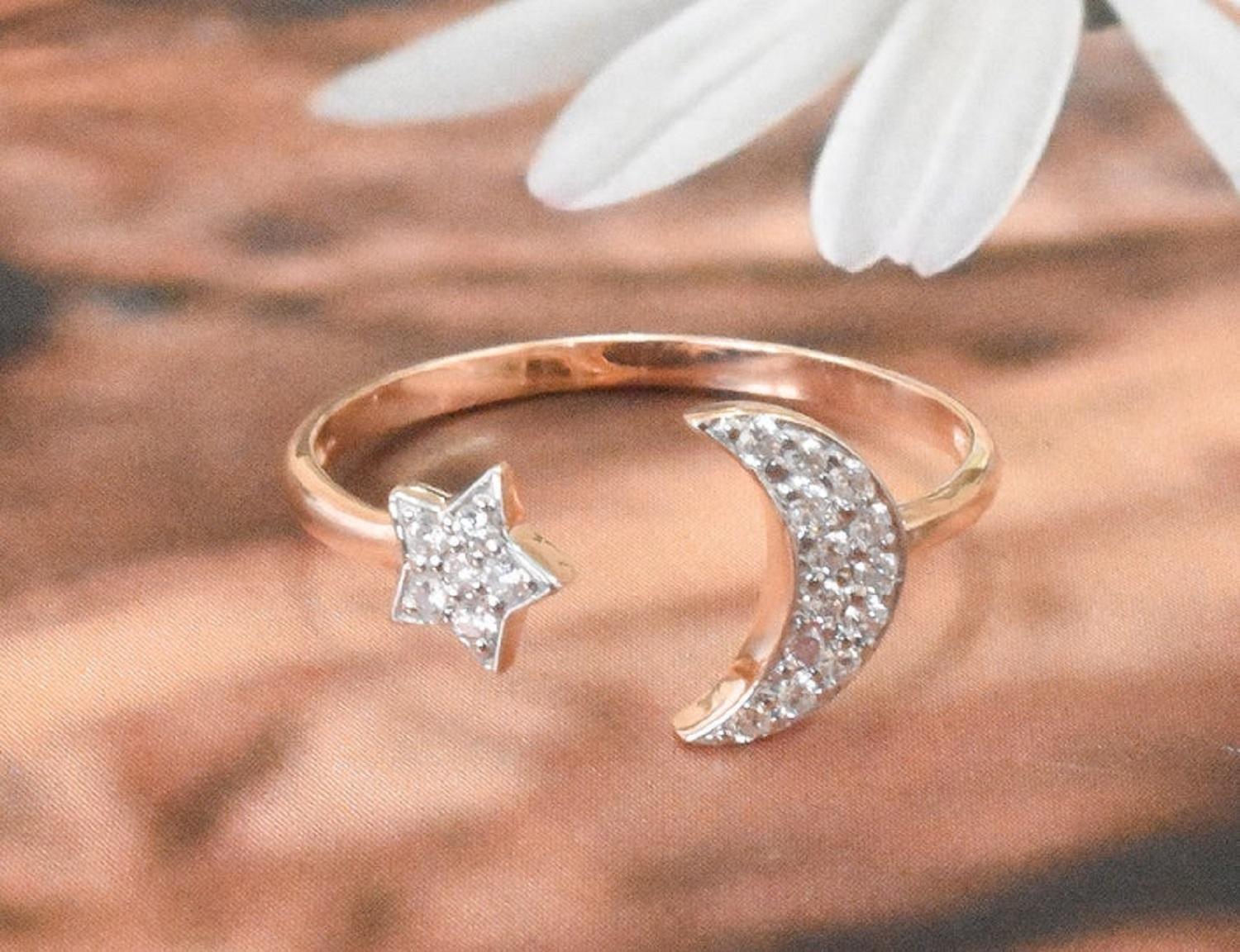 For Sale:  18k Gold 0.06 Carat Diamond Moon and Star Ring 7