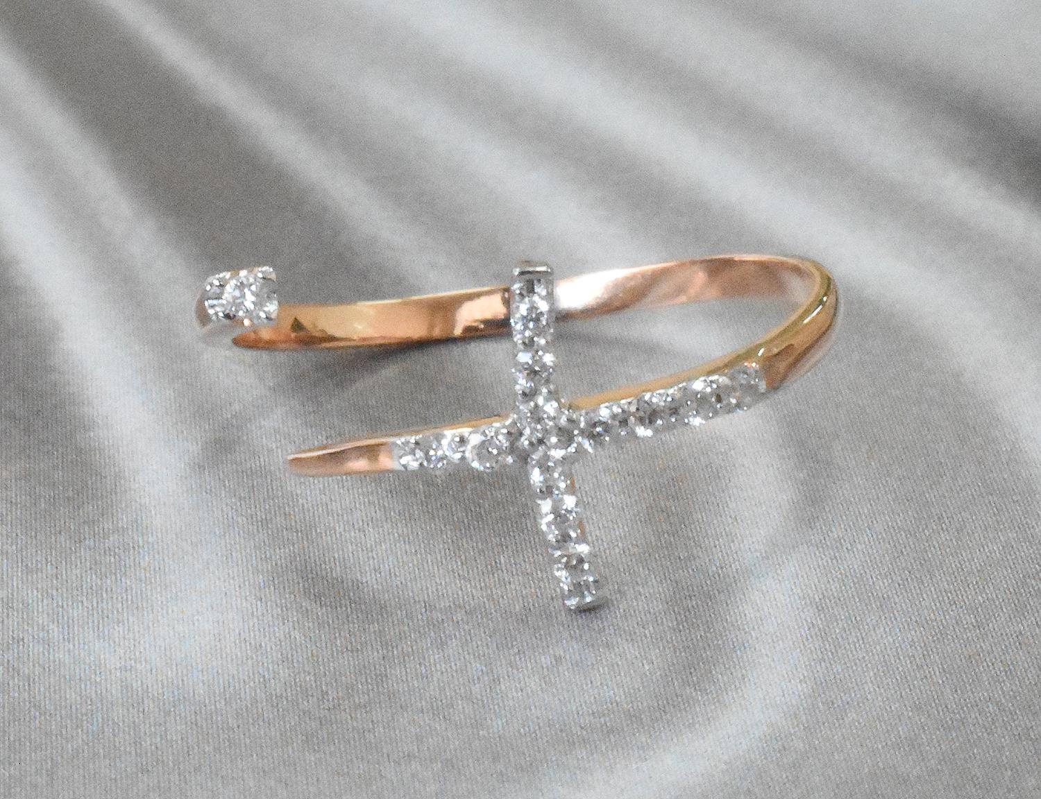 For Sale:  18k Gold 0.11 Carat diamond open cross ring  2