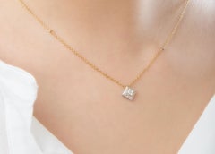 18k Gold 0.20 Carats White Diamonds Modern Unisex Mesh Chain Pendant Necklace